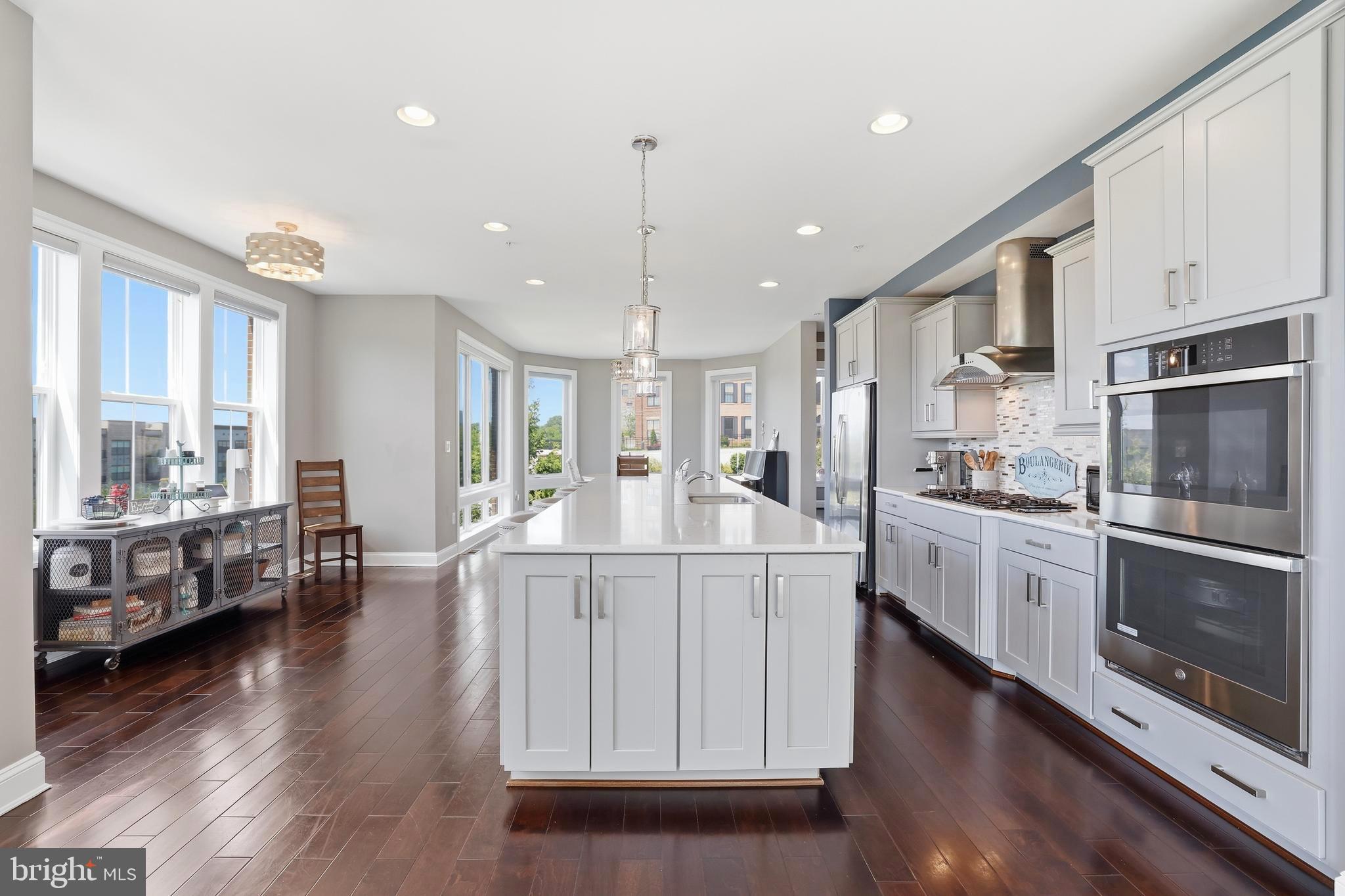 POTOMAC OVERLOOK CONDO - Residential