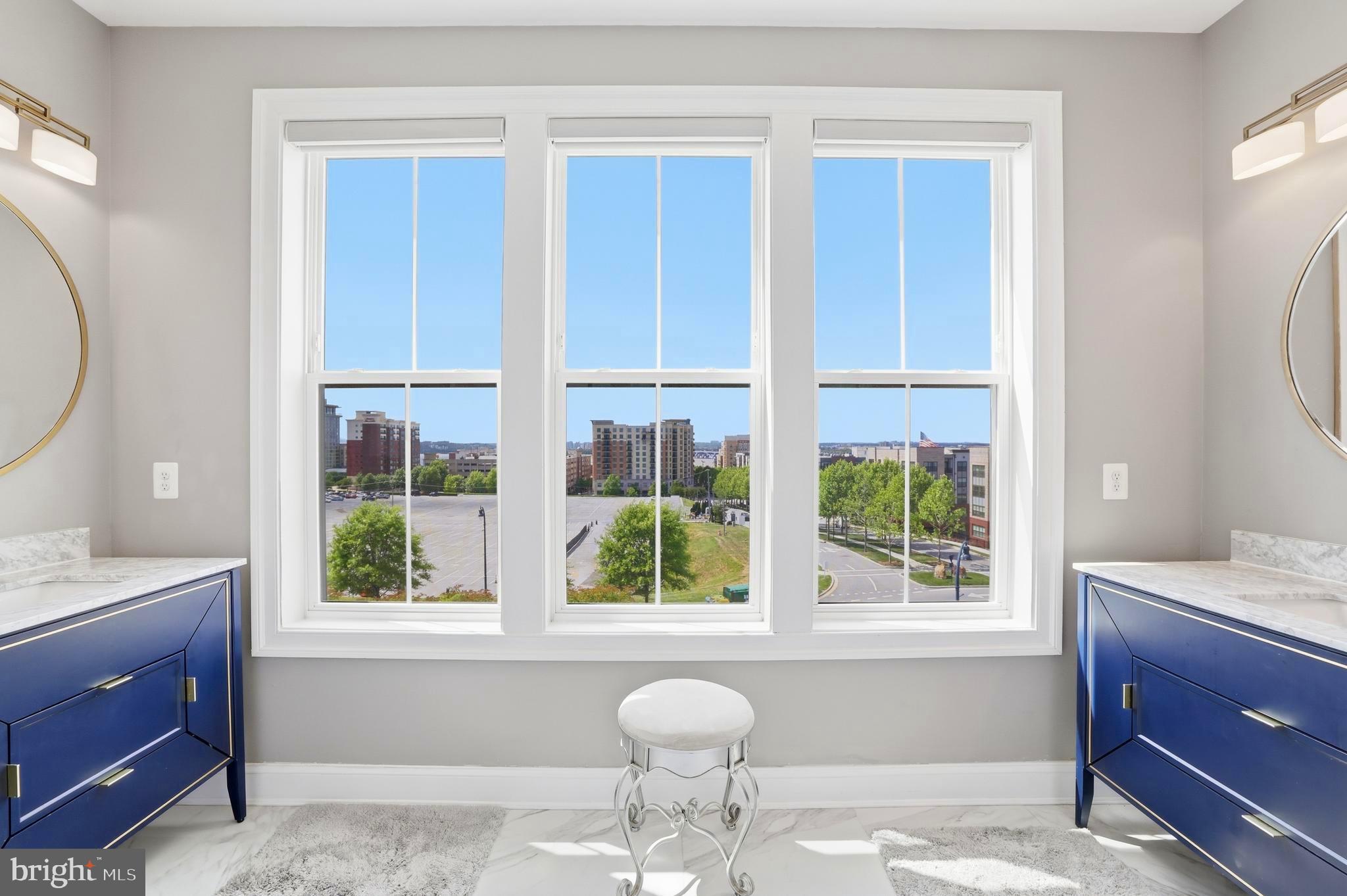 POTOMAC OVERLOOK CONDO - Residential