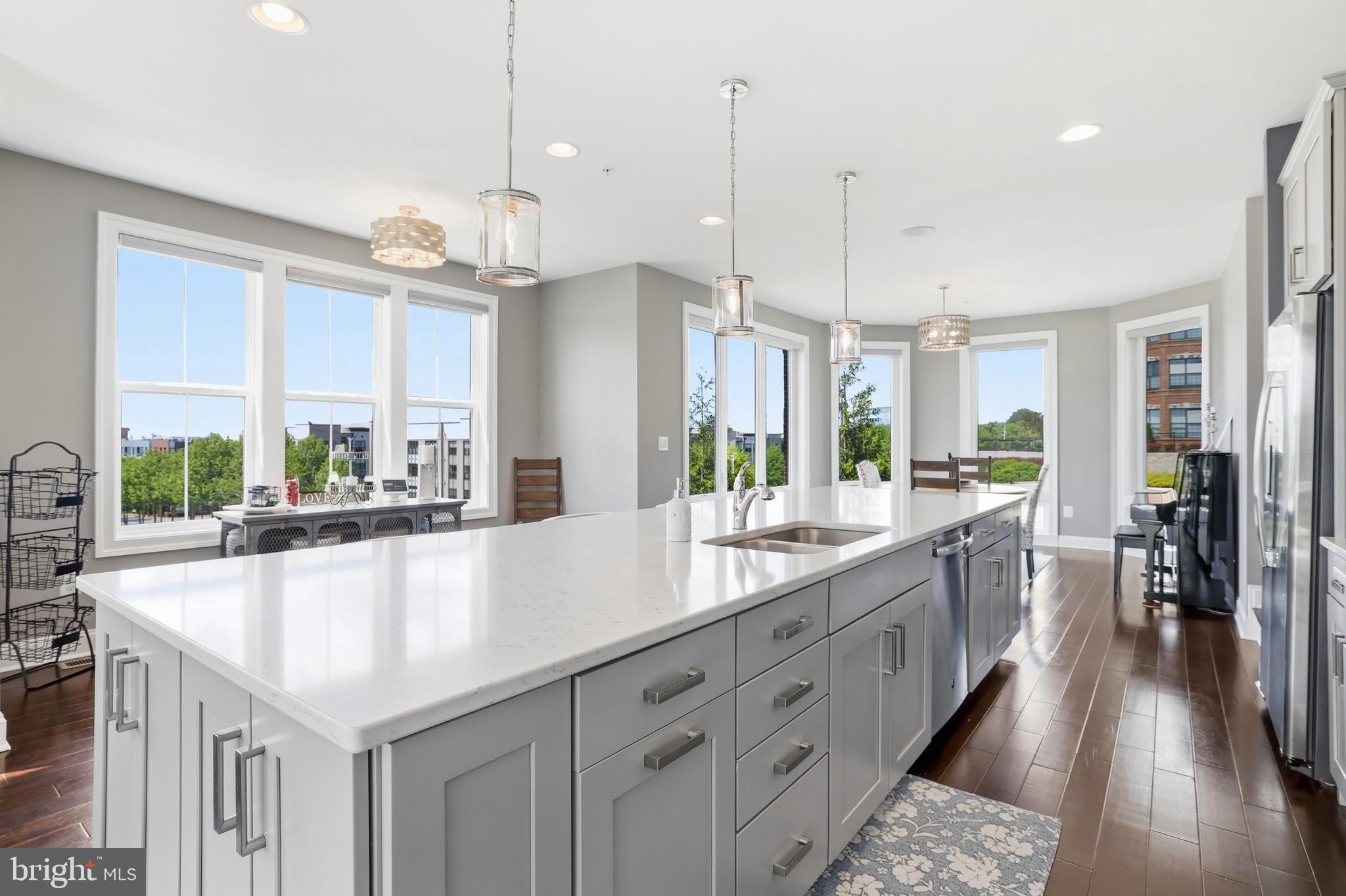 POTOMAC OVERLOOK CONDO - Residential