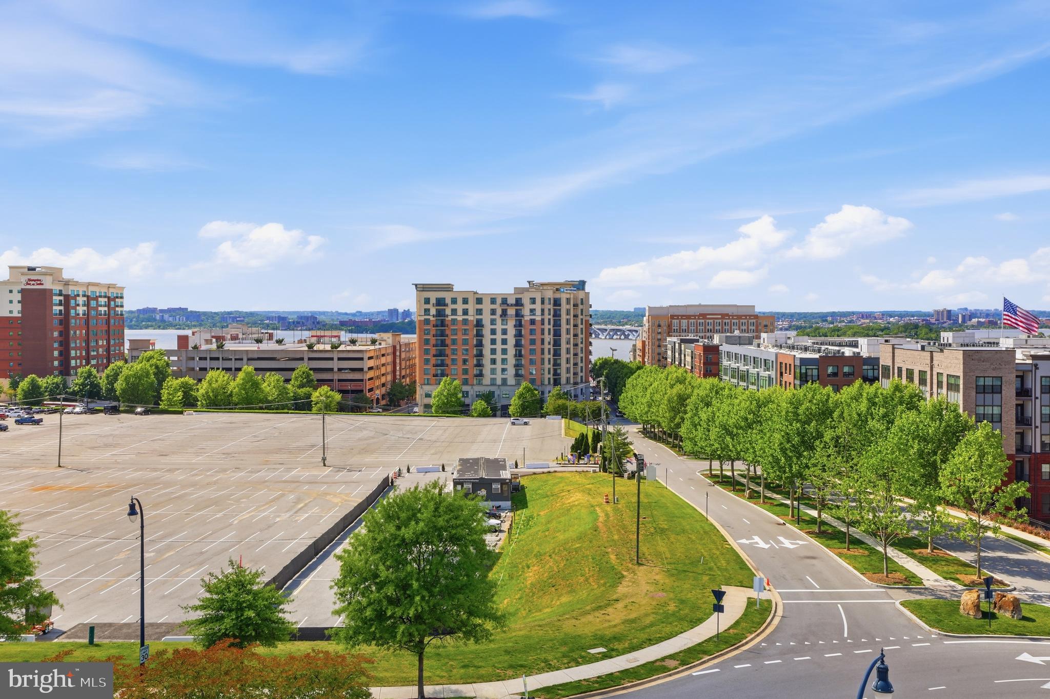 500 RIVERSAIL LANE 438