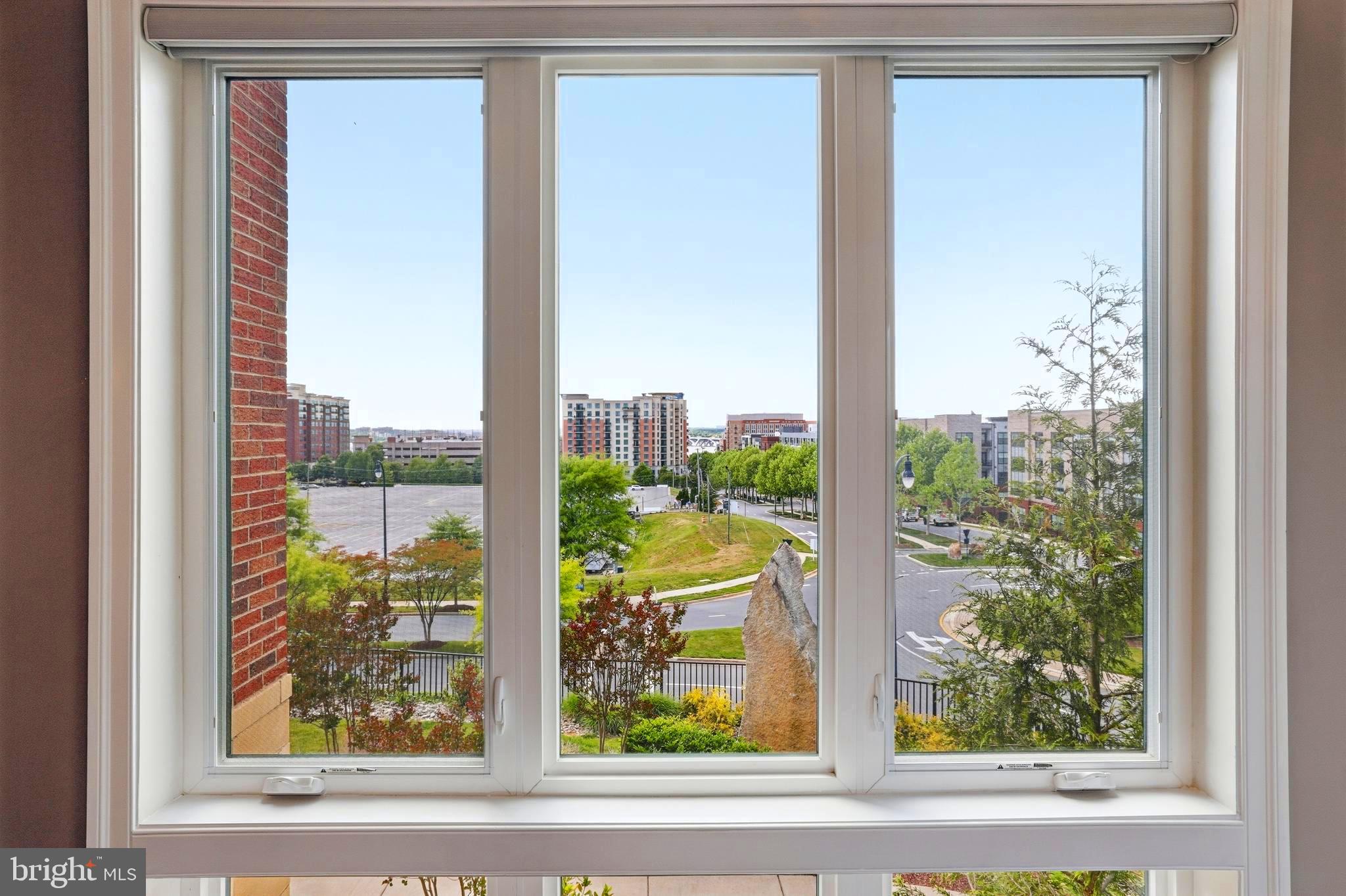 POTOMAC OVERLOOK CONDO - Residential