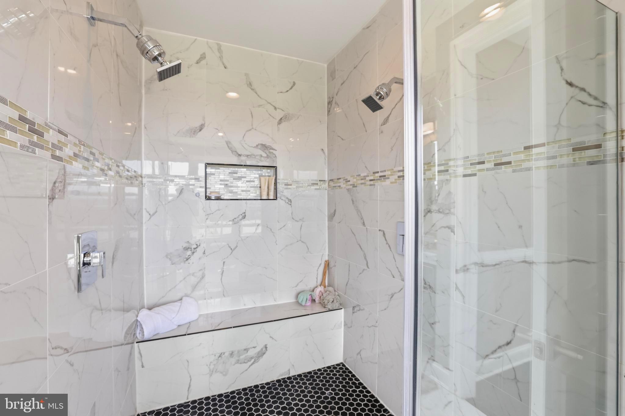 POTOMAC OVERLOOK CONDO - Residential