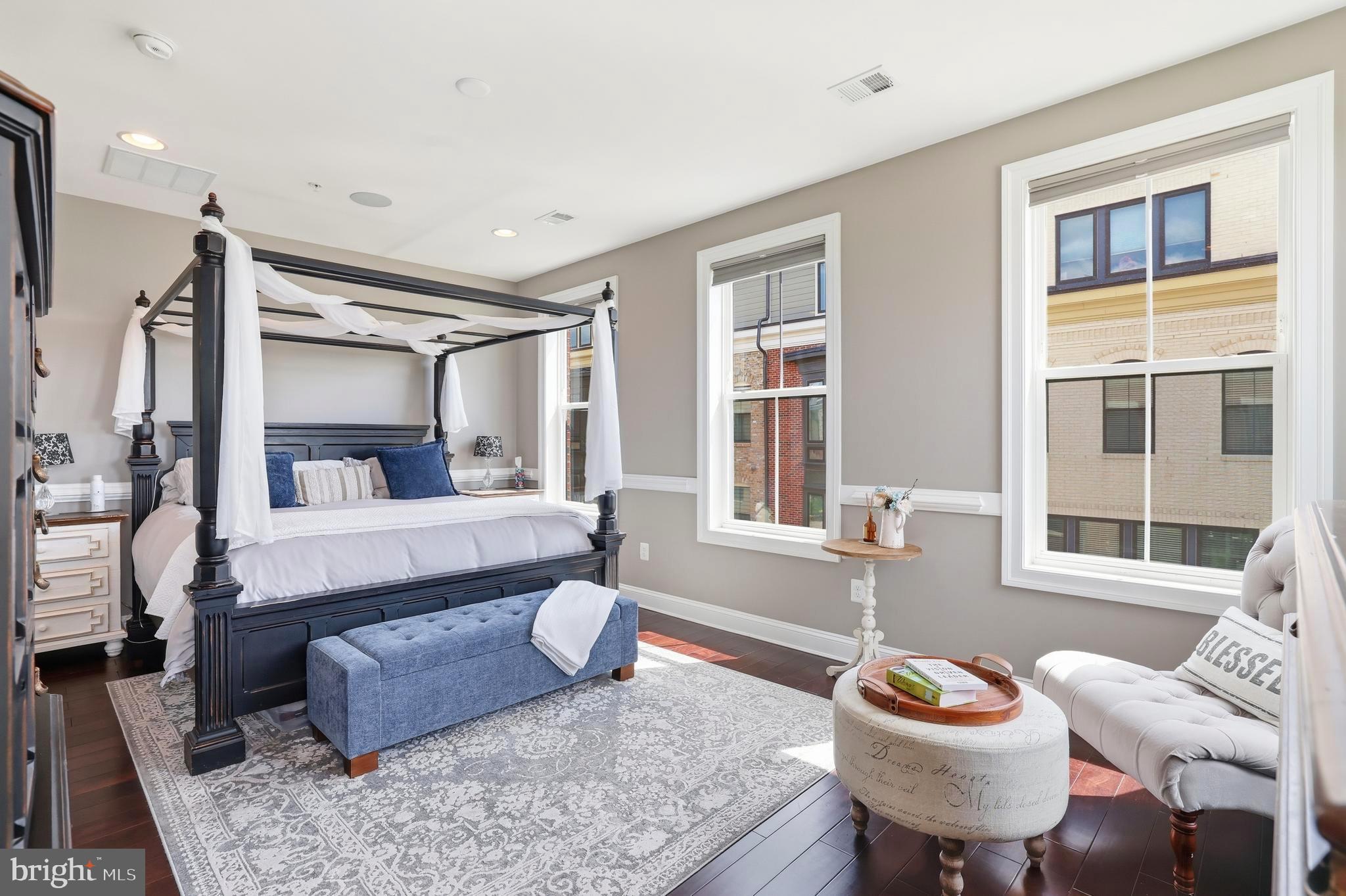 POTOMAC OVERLOOK CONDO - Residential