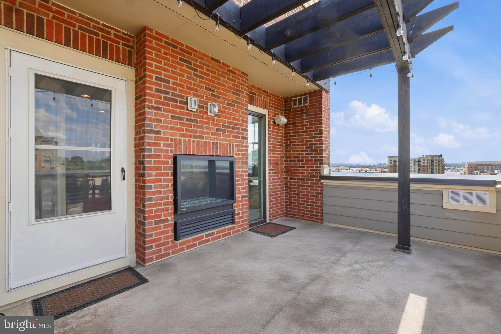 POTOMAC OVERLOOK CONDO - Residential