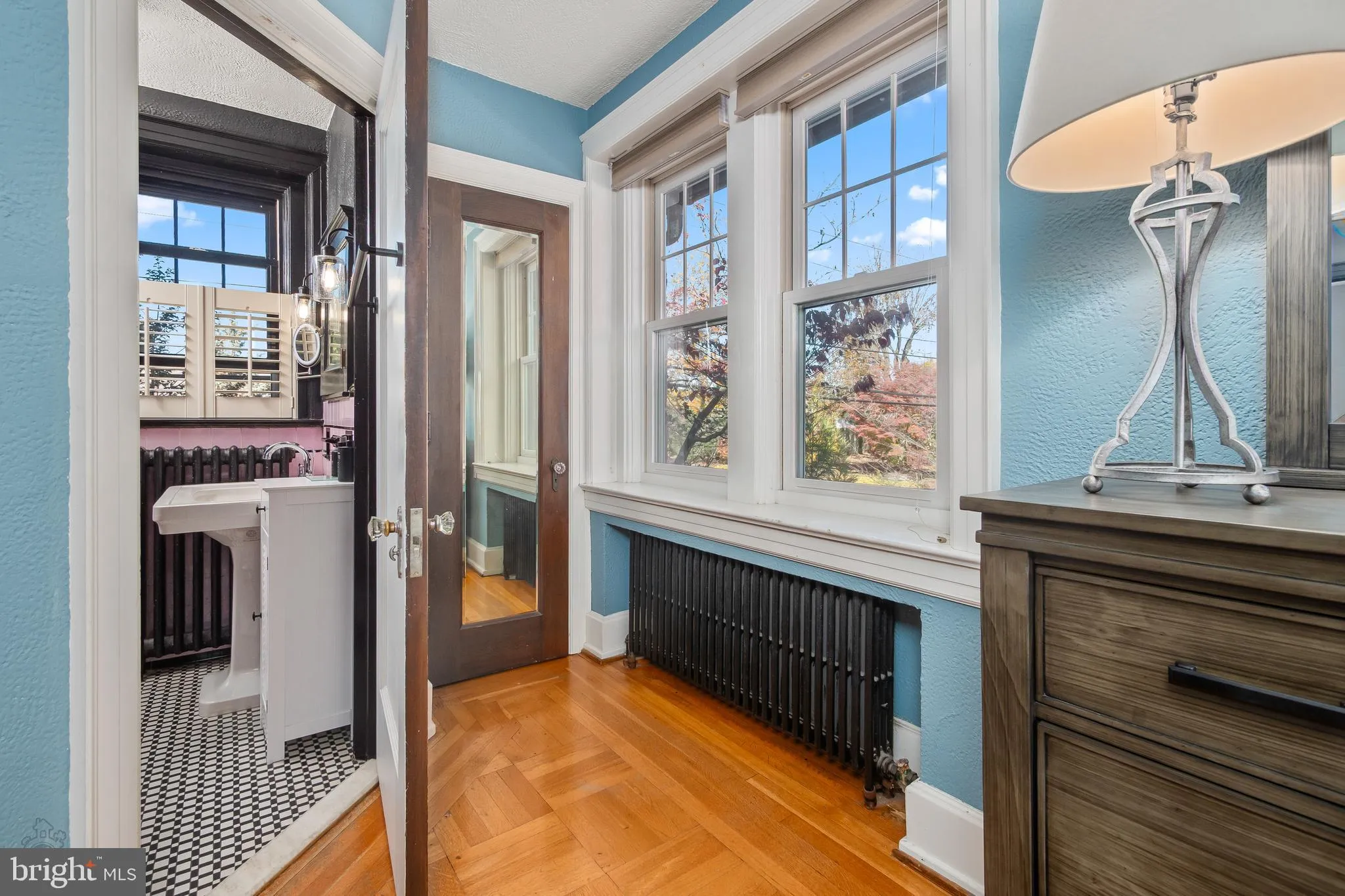 Allentown, Pennsylvania 18104, United States, 5 Bedrooms Bedrooms, ,3 BathroomsBathrooms,Residential,Coming Soon,242317