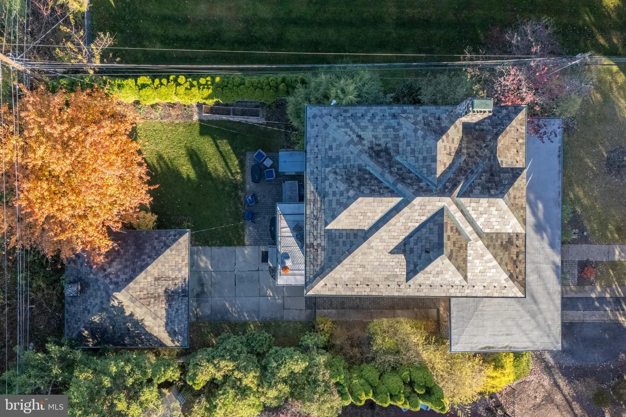 Allentown, Pennsylvania 18104, United States, 5 Bedrooms Bedrooms, ,3 BathroomsBathrooms,Residential,Coming Soon,242317