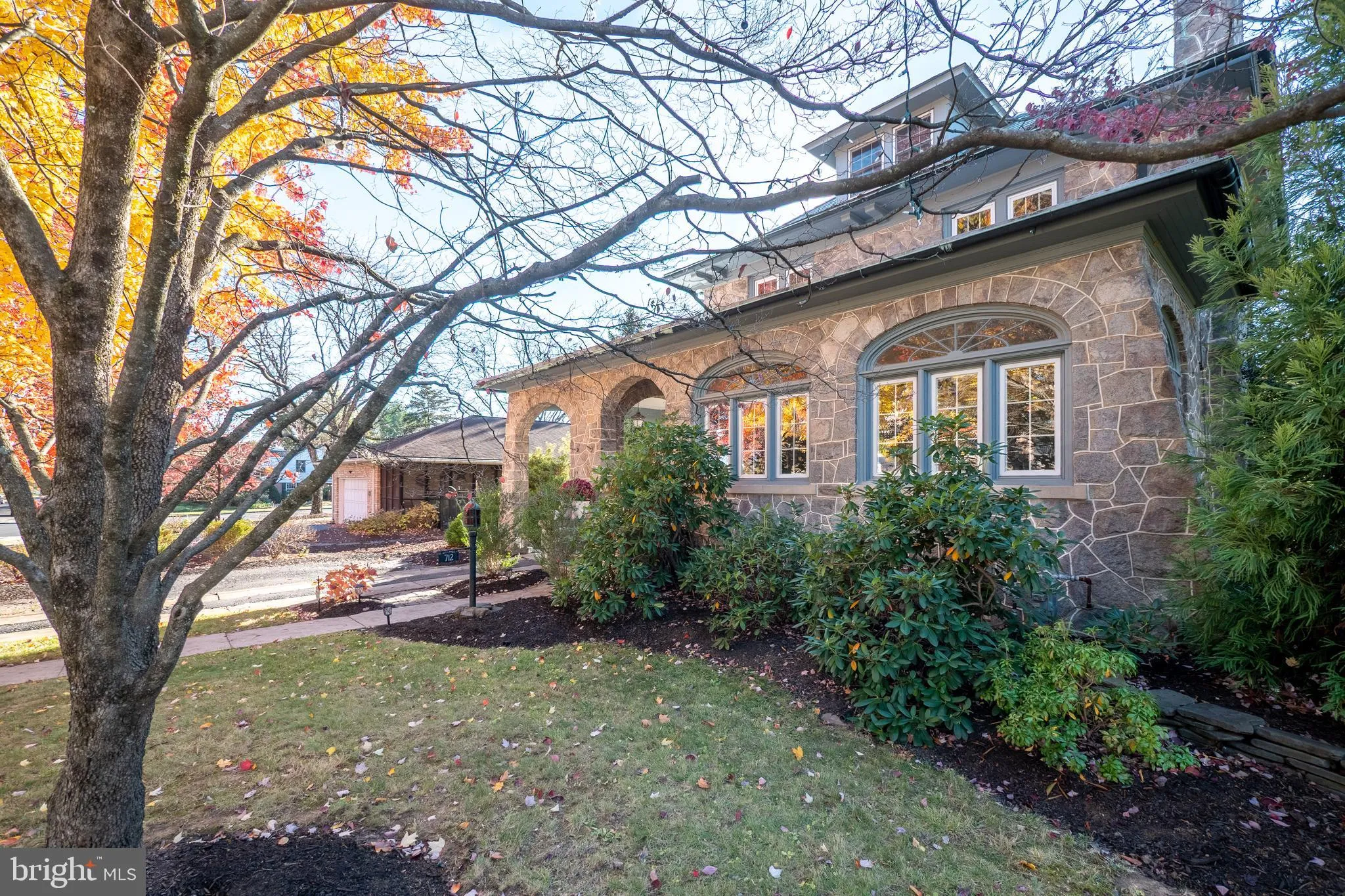 Allentown, Pennsylvania 18104, United States, 5 Bedrooms Bedrooms, ,3 BathroomsBathrooms,Residential,Coming Soon,242317