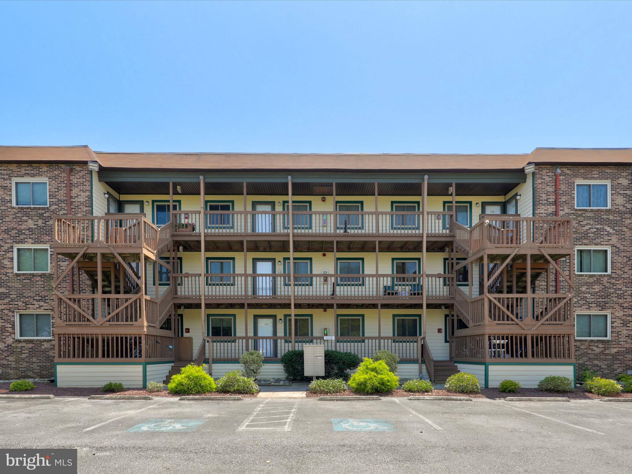 CAINE WOODS - Residential