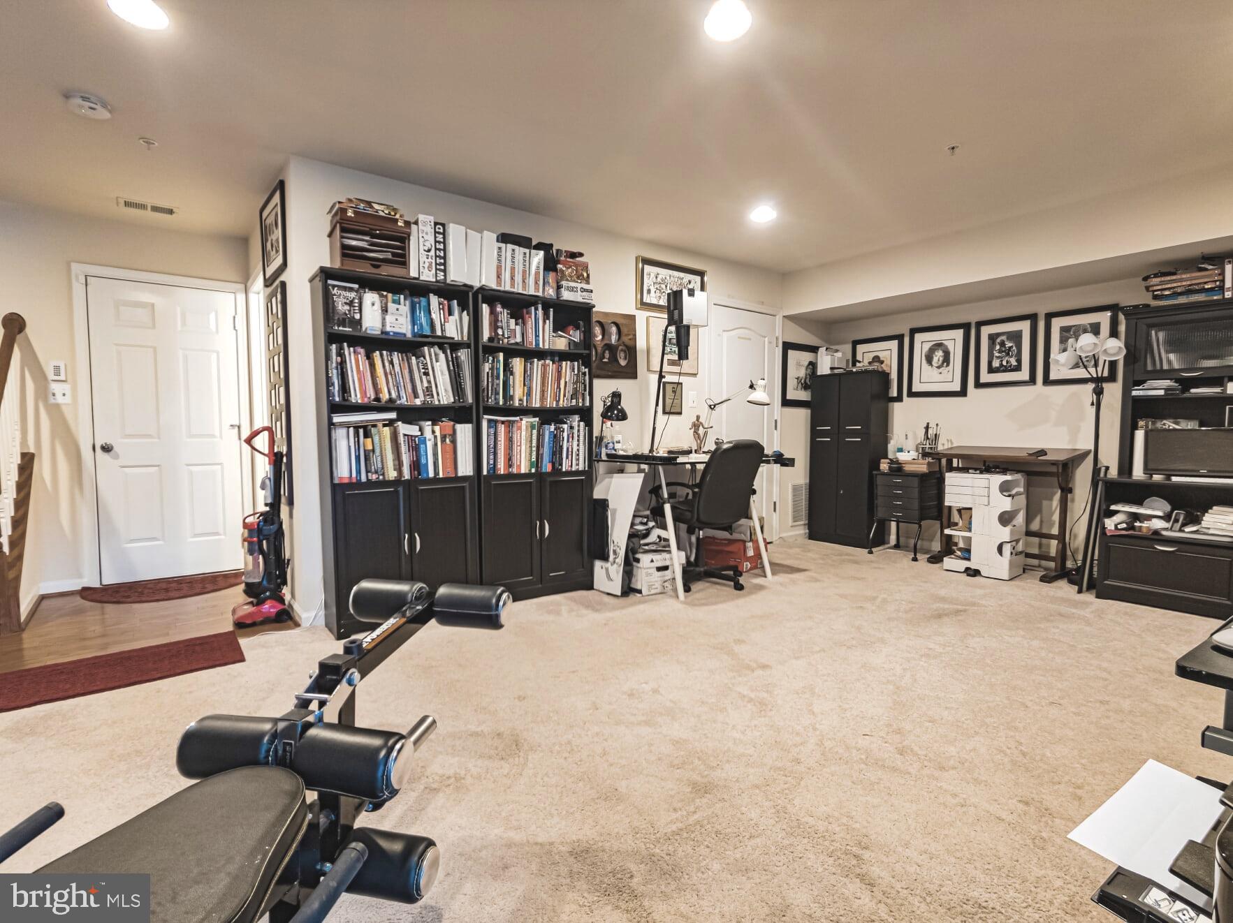 FIELDSTONE FARM - Residential