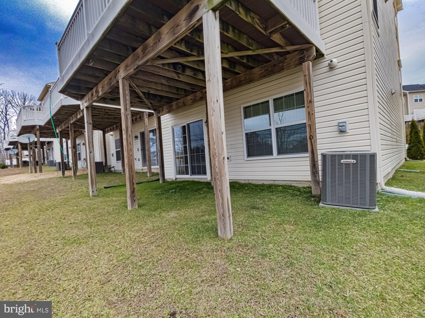 FIELDSTONE FARM - Residential