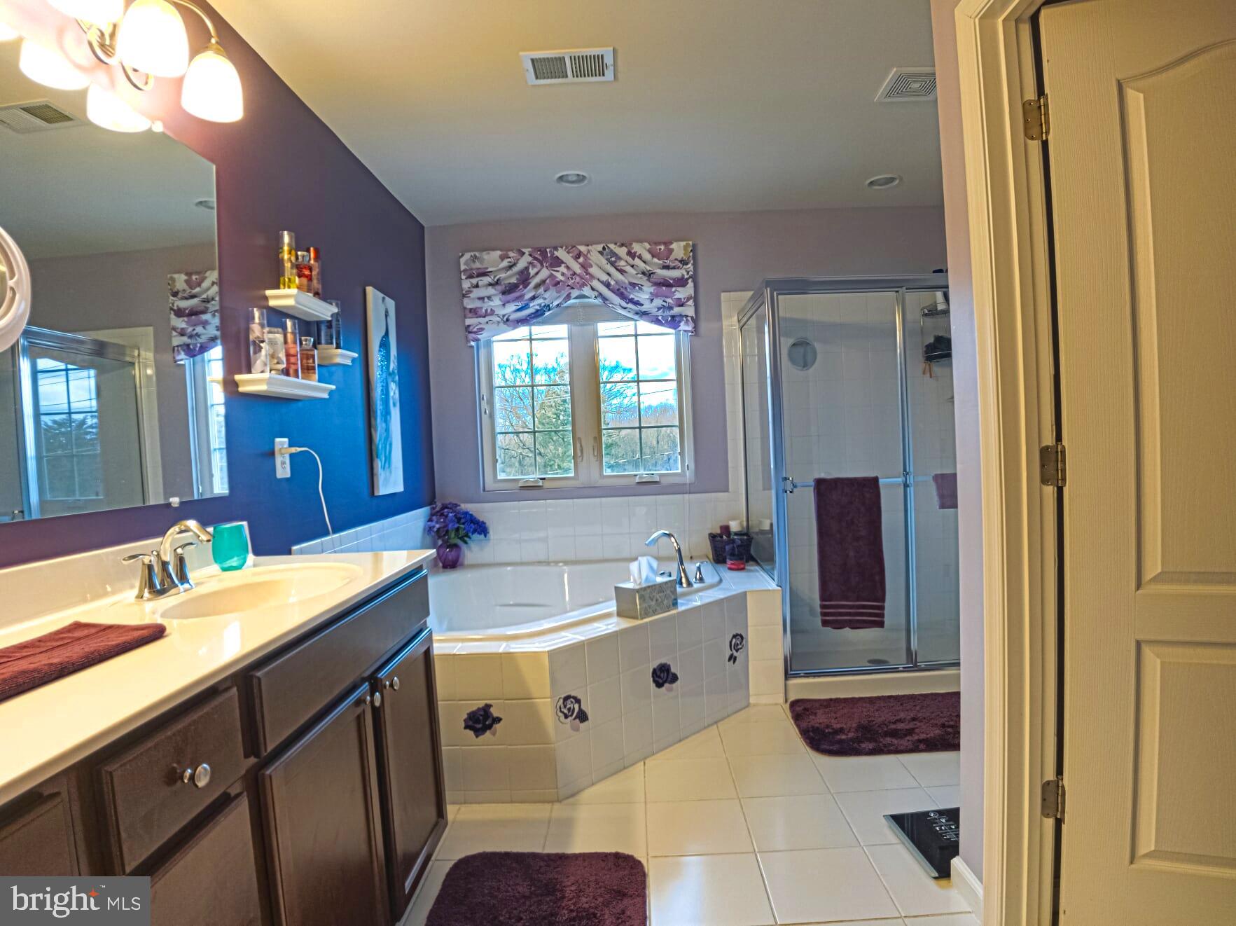 FIELDSTONE FARM - Residential