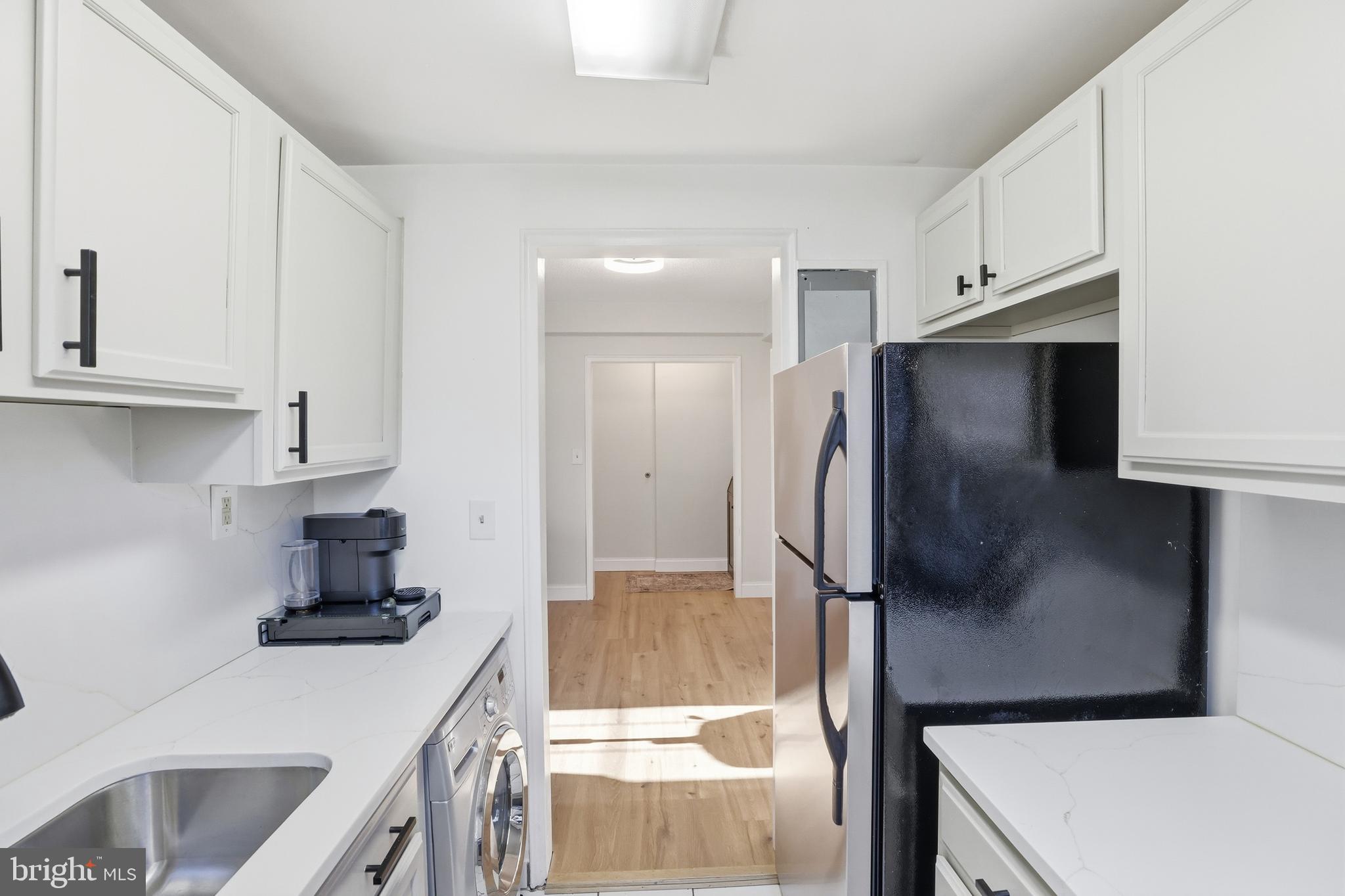 ARLINGTON OAKS - Residential