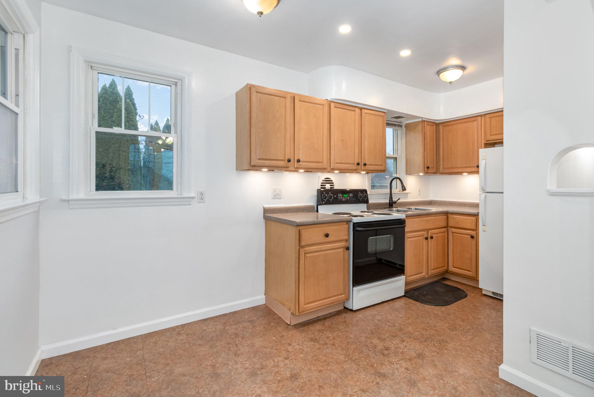 EAST PENNSBORO - Residential