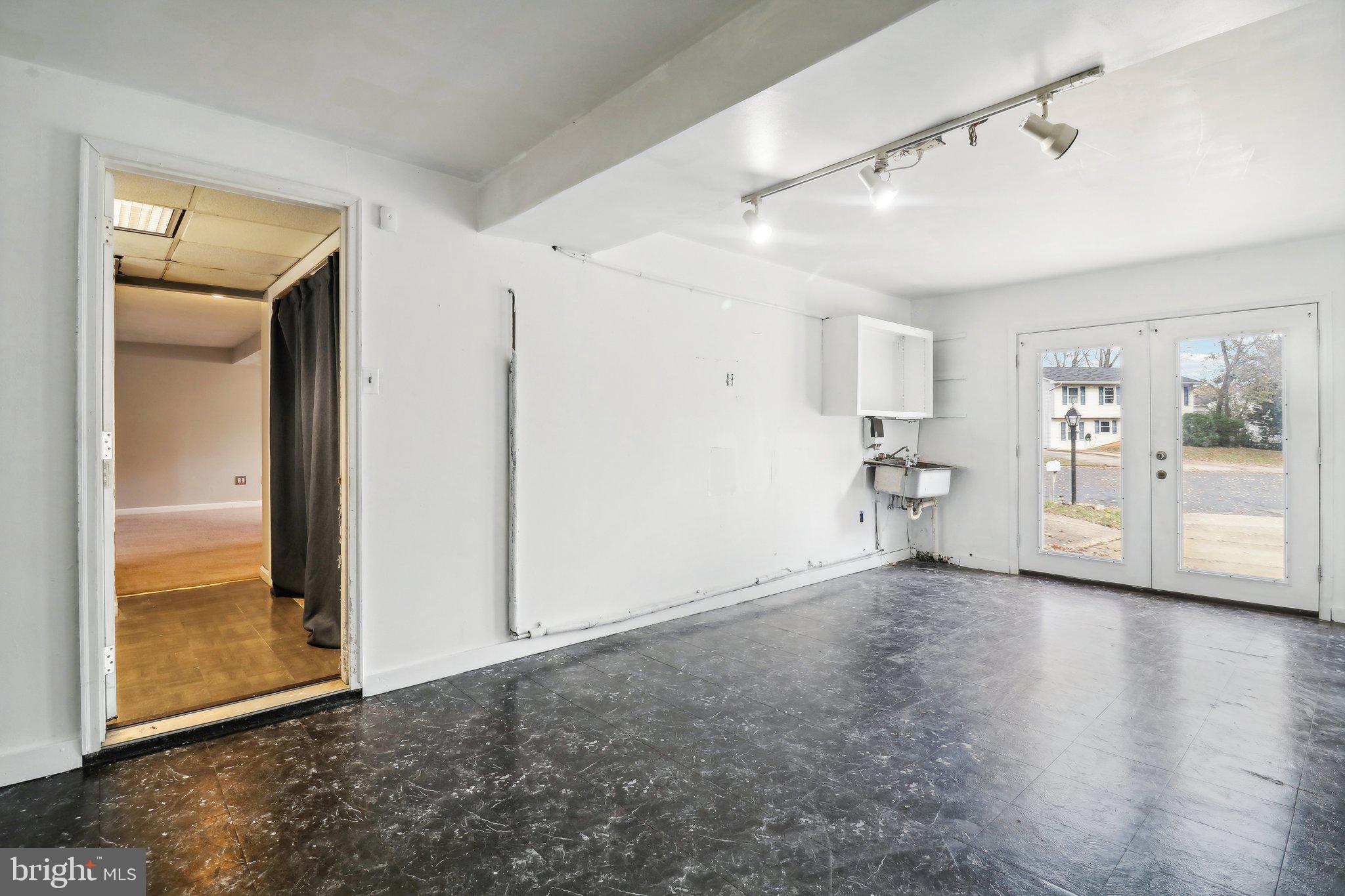 ST CHARLES CARRINGTON - Residential