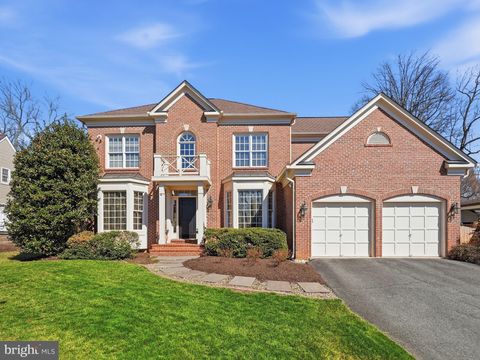 2707 PIONEER LANE FALLS CHURCH VA 22043