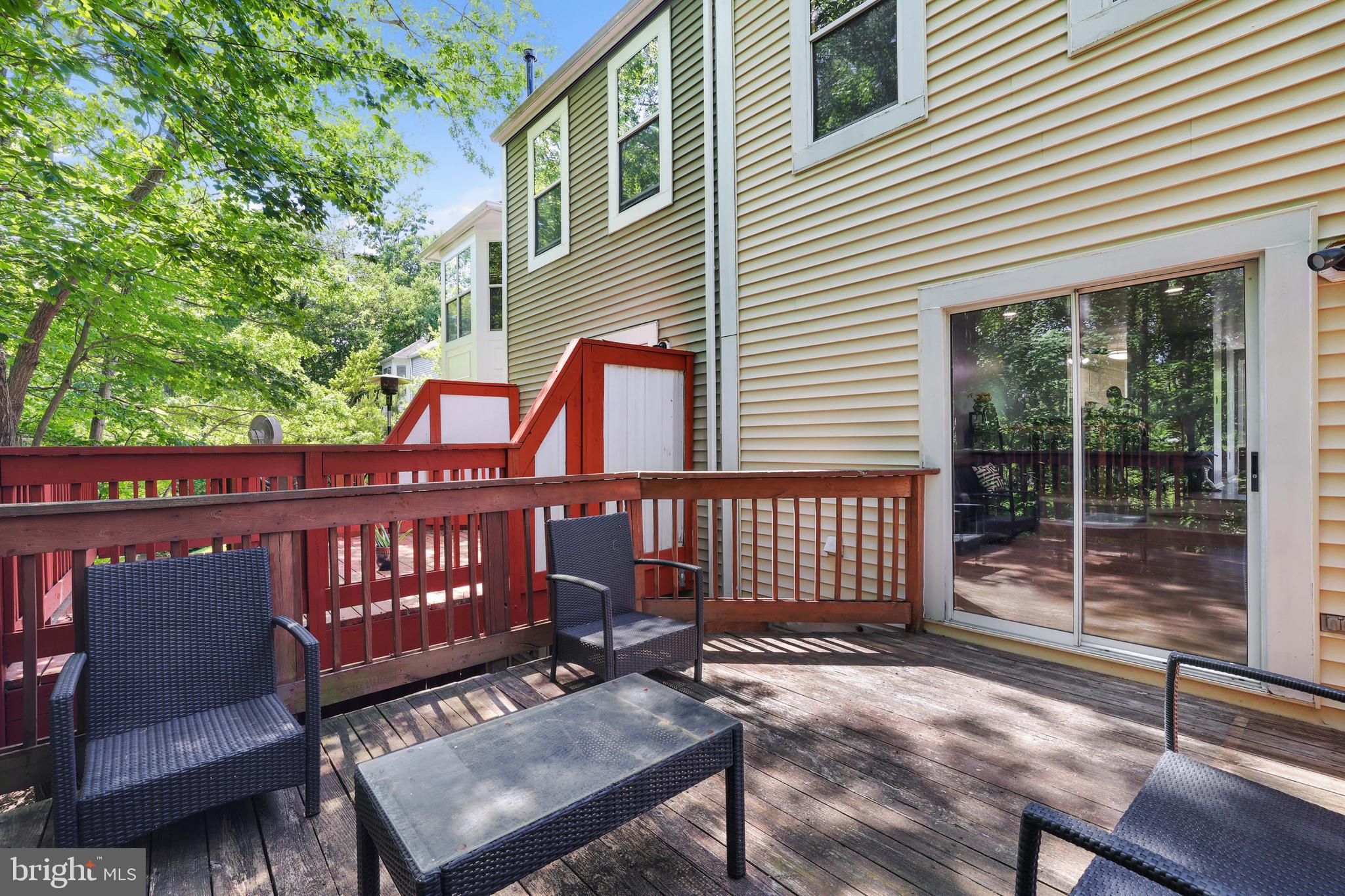 RUSSETT - Residential