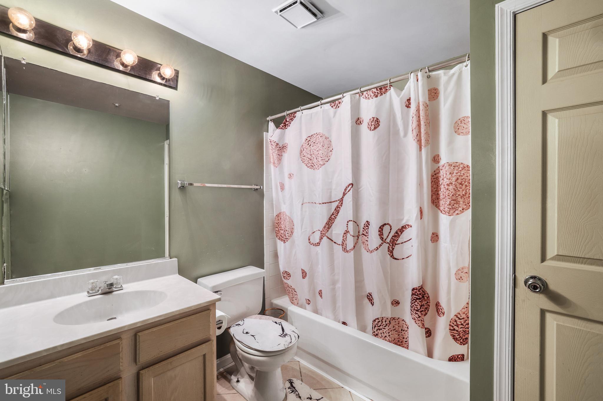 RUSSETT - Residential