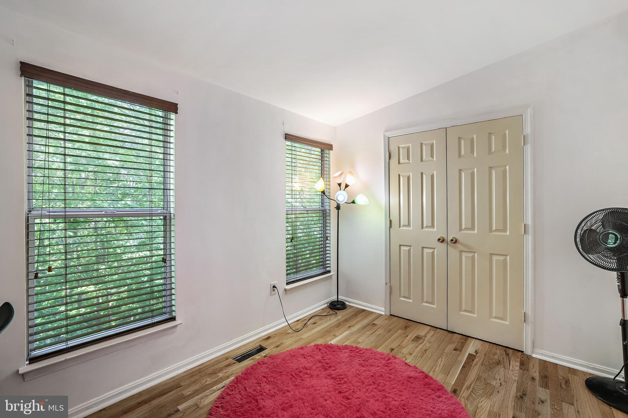 RUSSETT - Residential