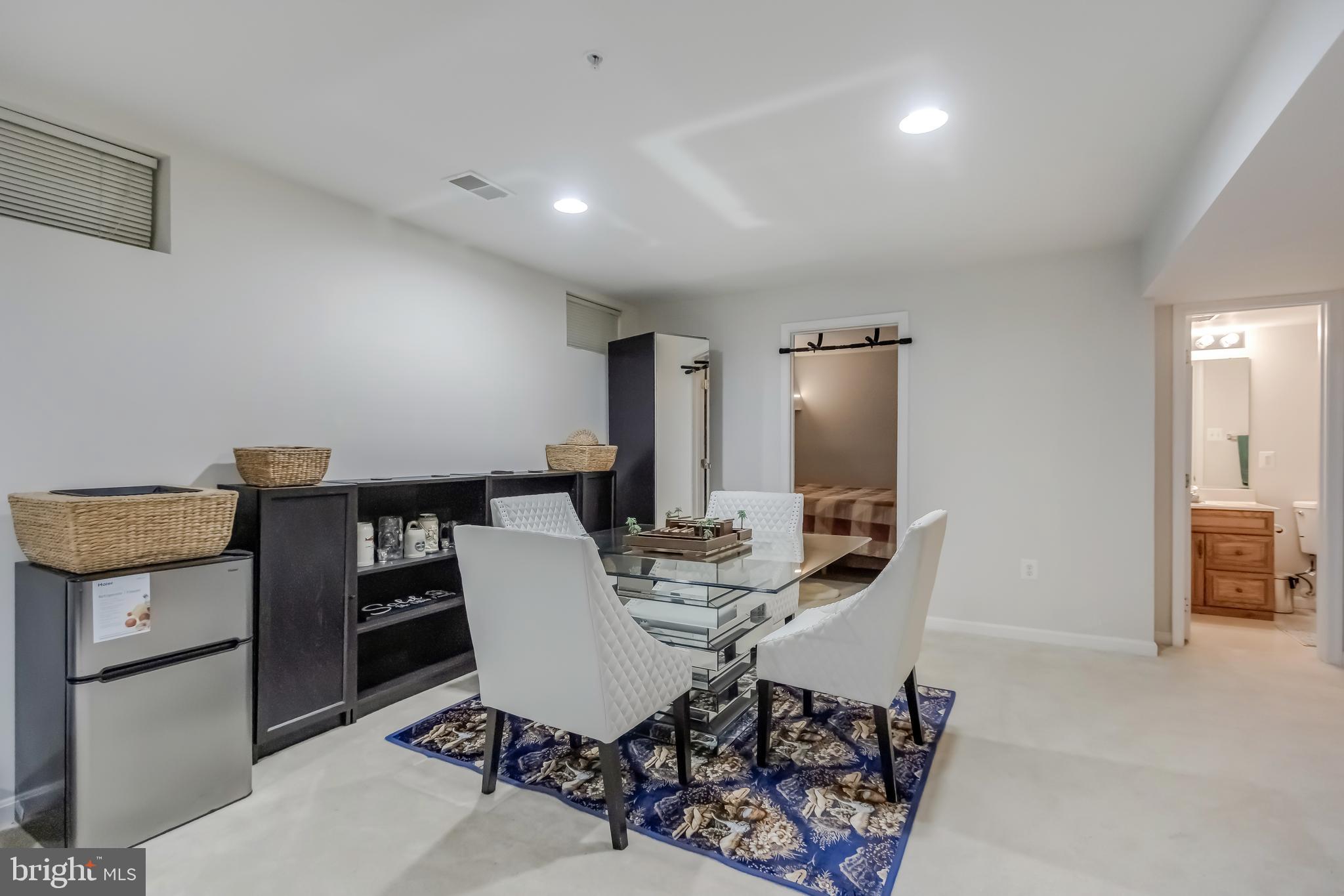 MELWOOD SPRINGS - Residential