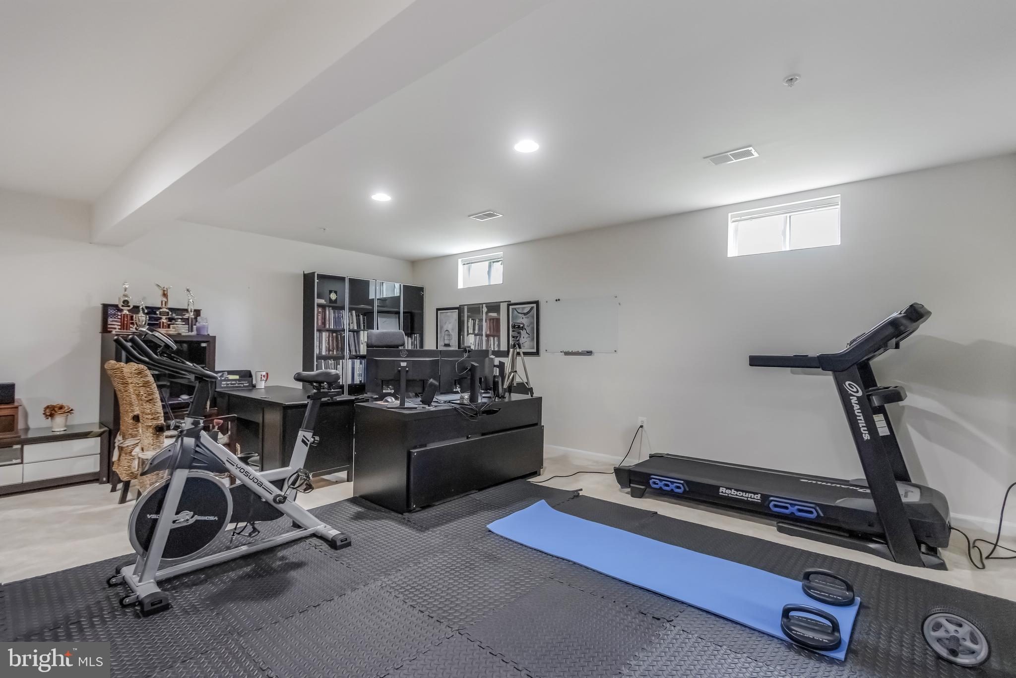 MELWOOD SPRINGS - Residential