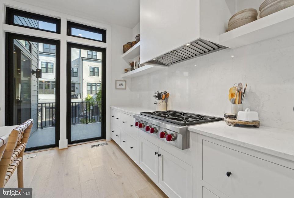 ONE LOUDOUN - Residential