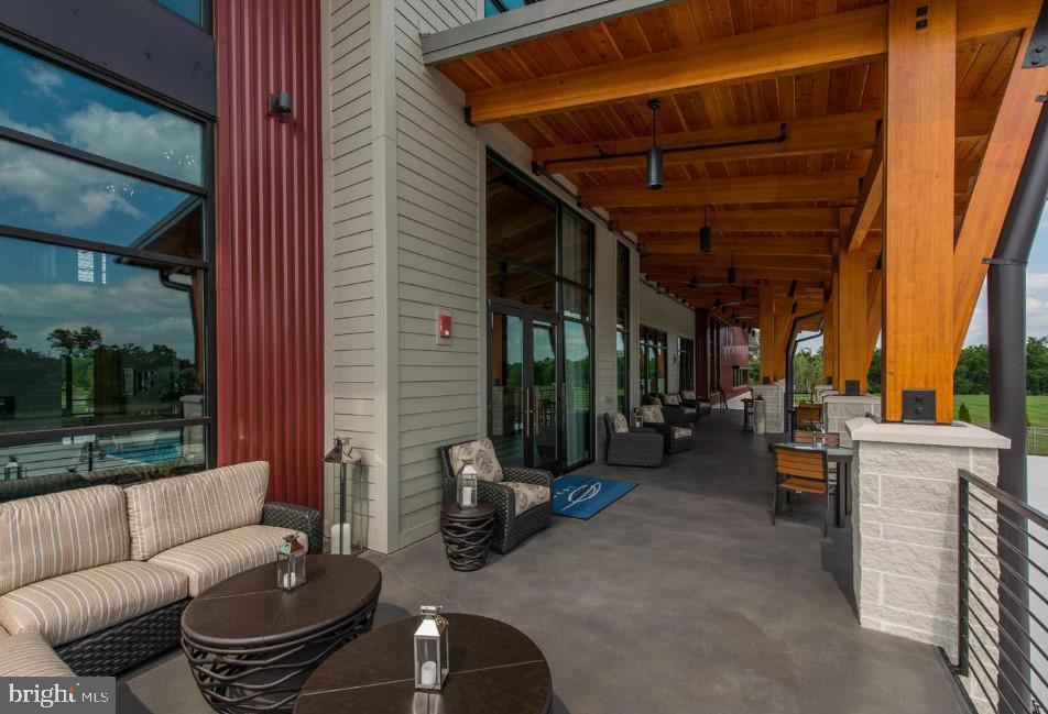 ONE LOUDOUN - Residential