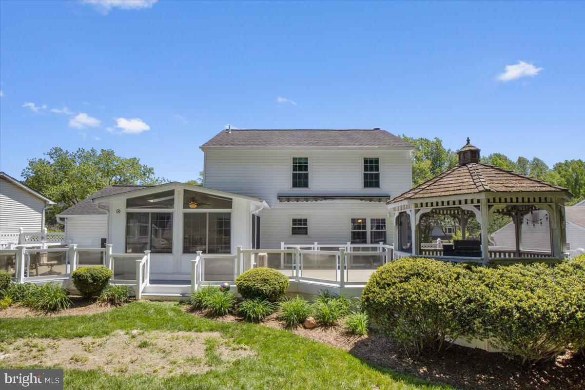 MARLBORO MEADOWS - Residential