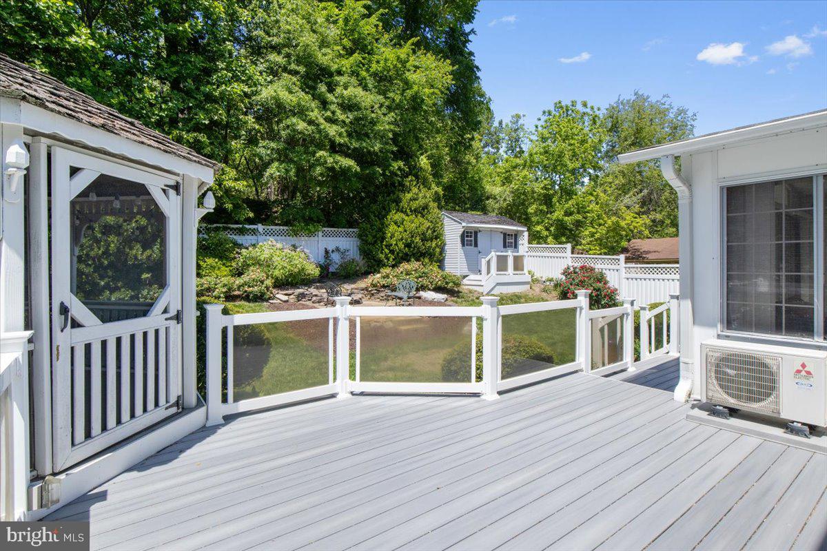 MARLBORO MEADOWS - Residential