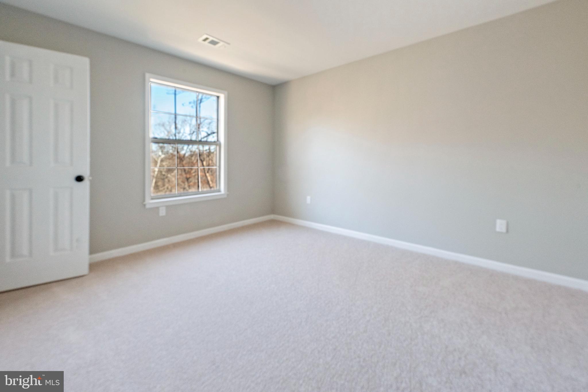 MONTCLAIR/COUNTRY CLUB - Residential