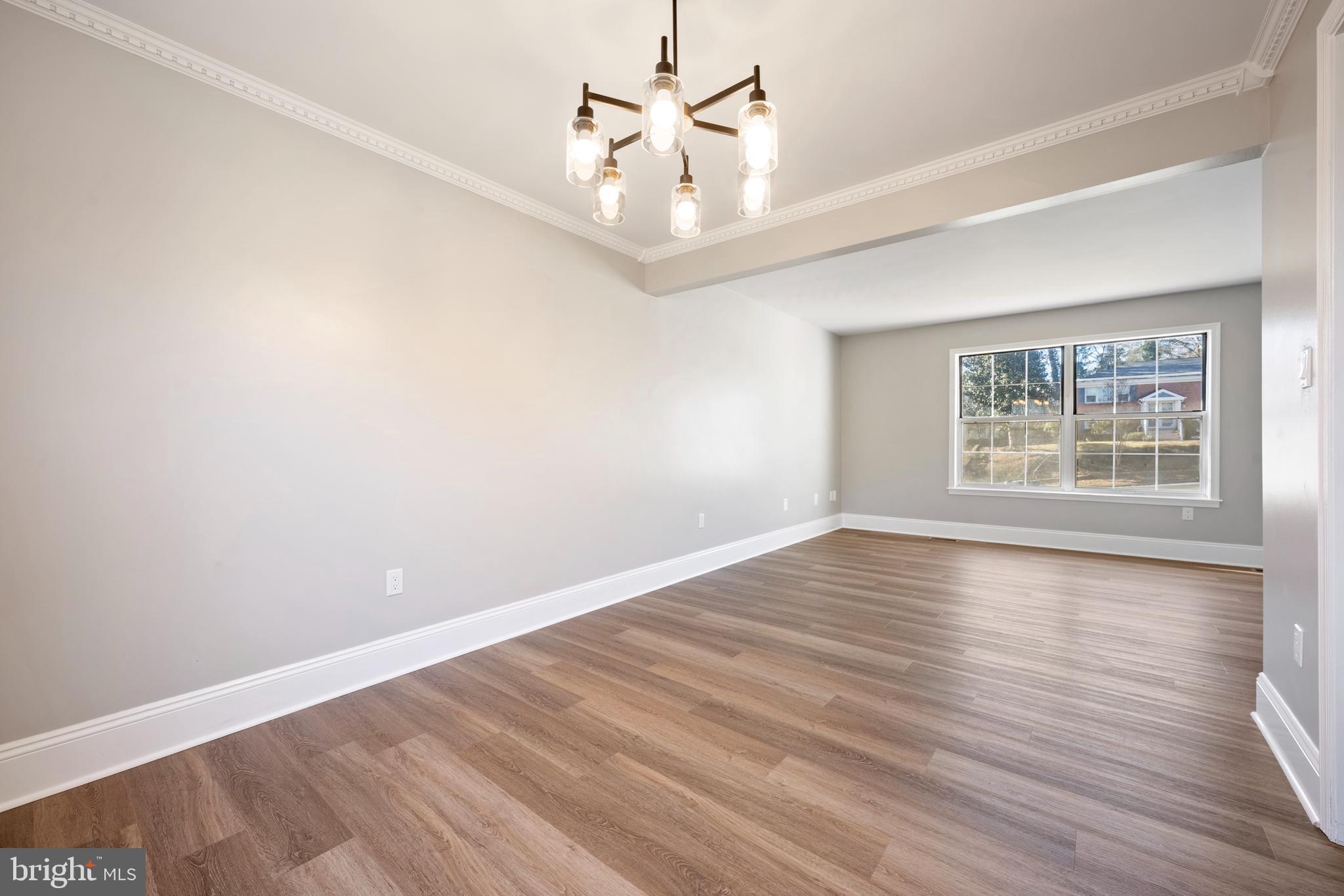 MONTCLAIR/COUNTRY CLUB - Residential