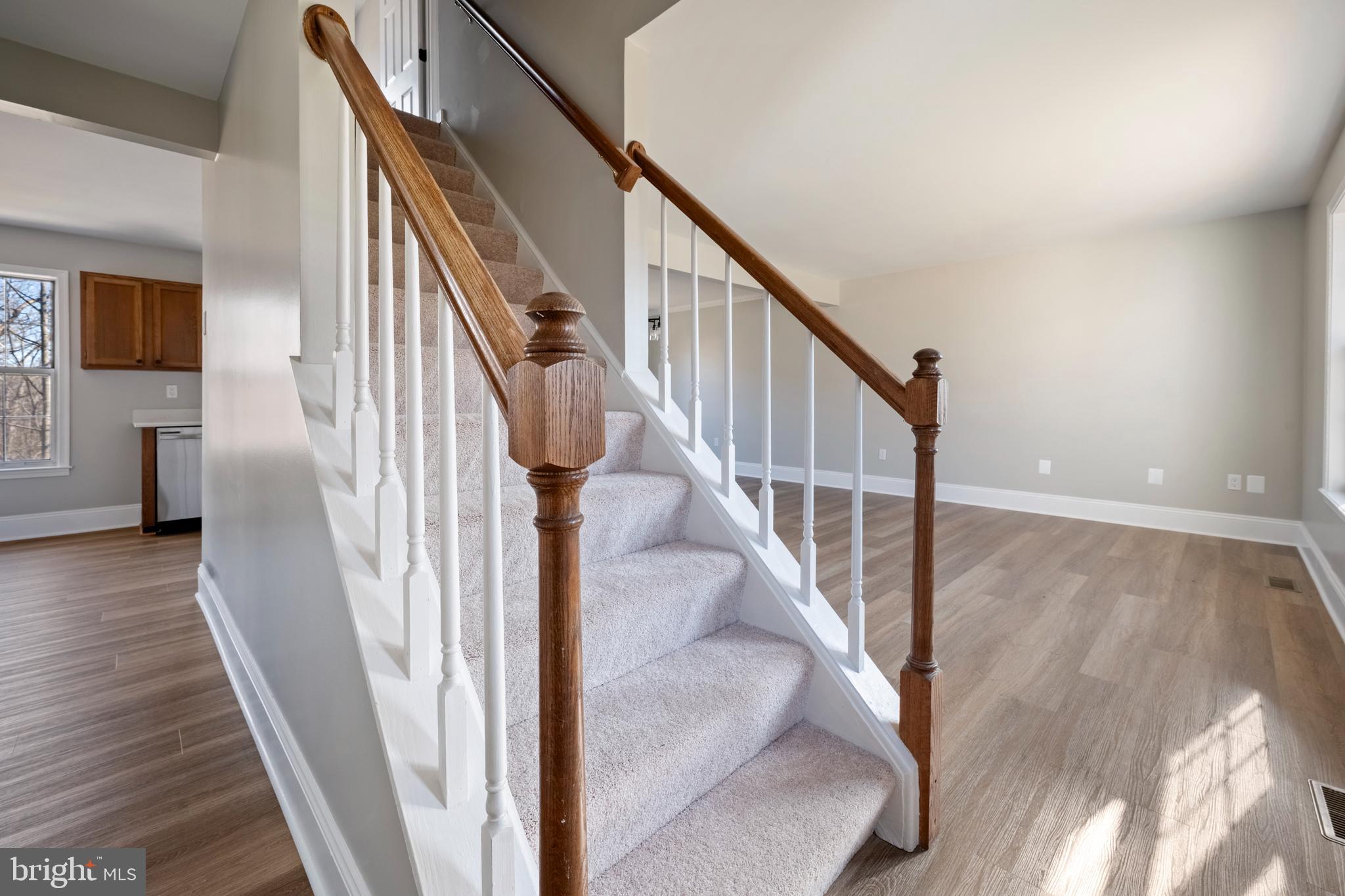 MONTCLAIR/COUNTRY CLUB - Residential