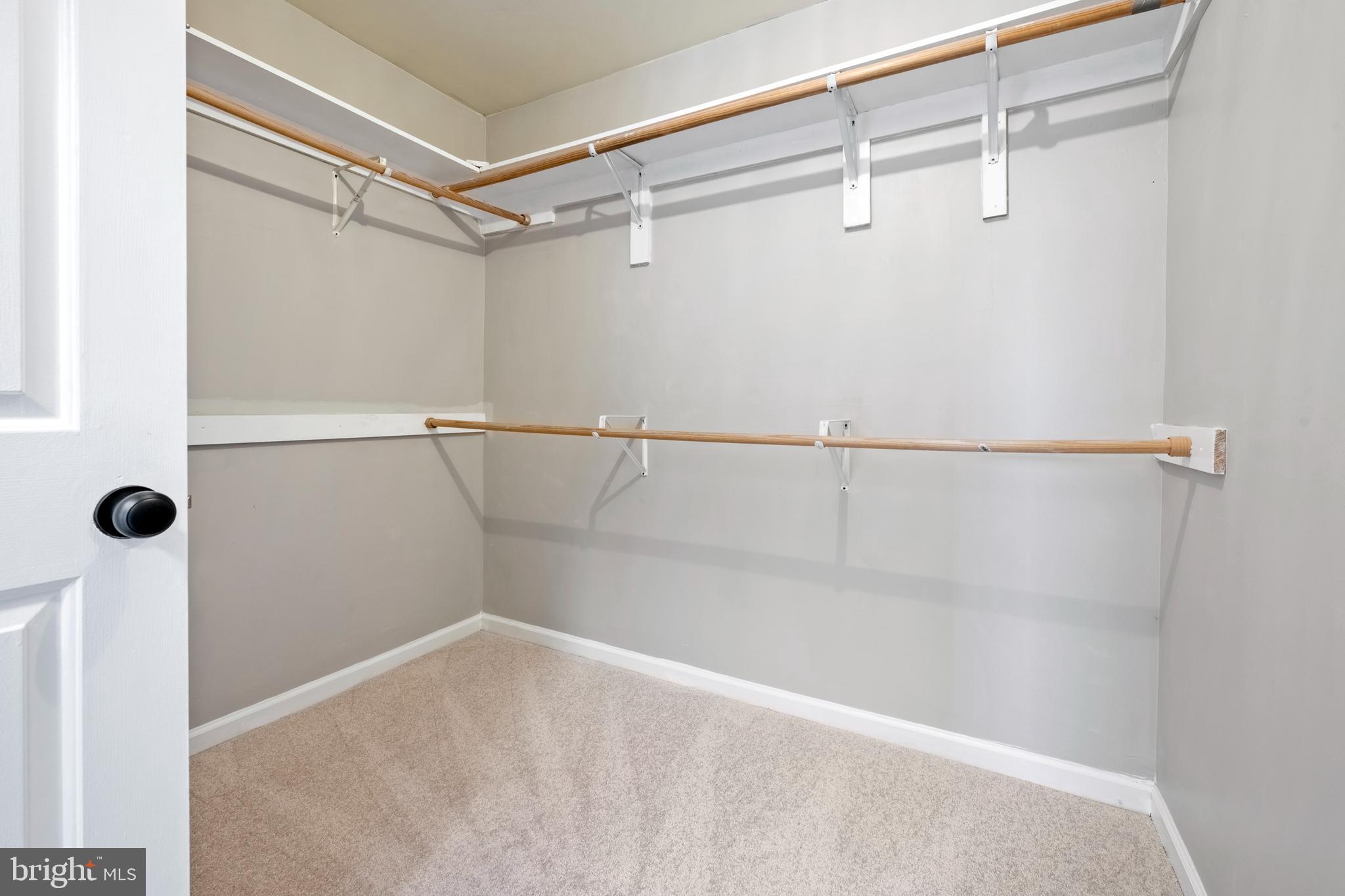 MONTCLAIR/COUNTRY CLUB - Residential