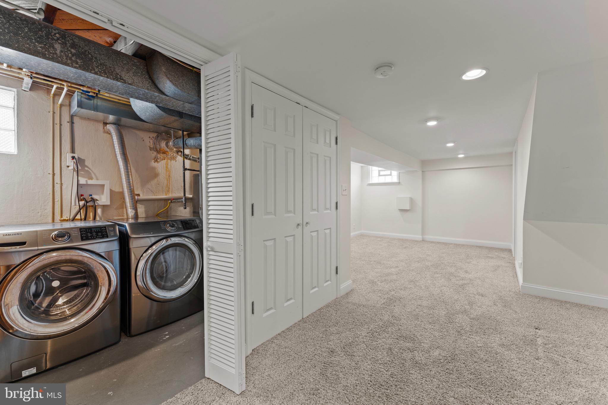 PARKVILLE - Residential