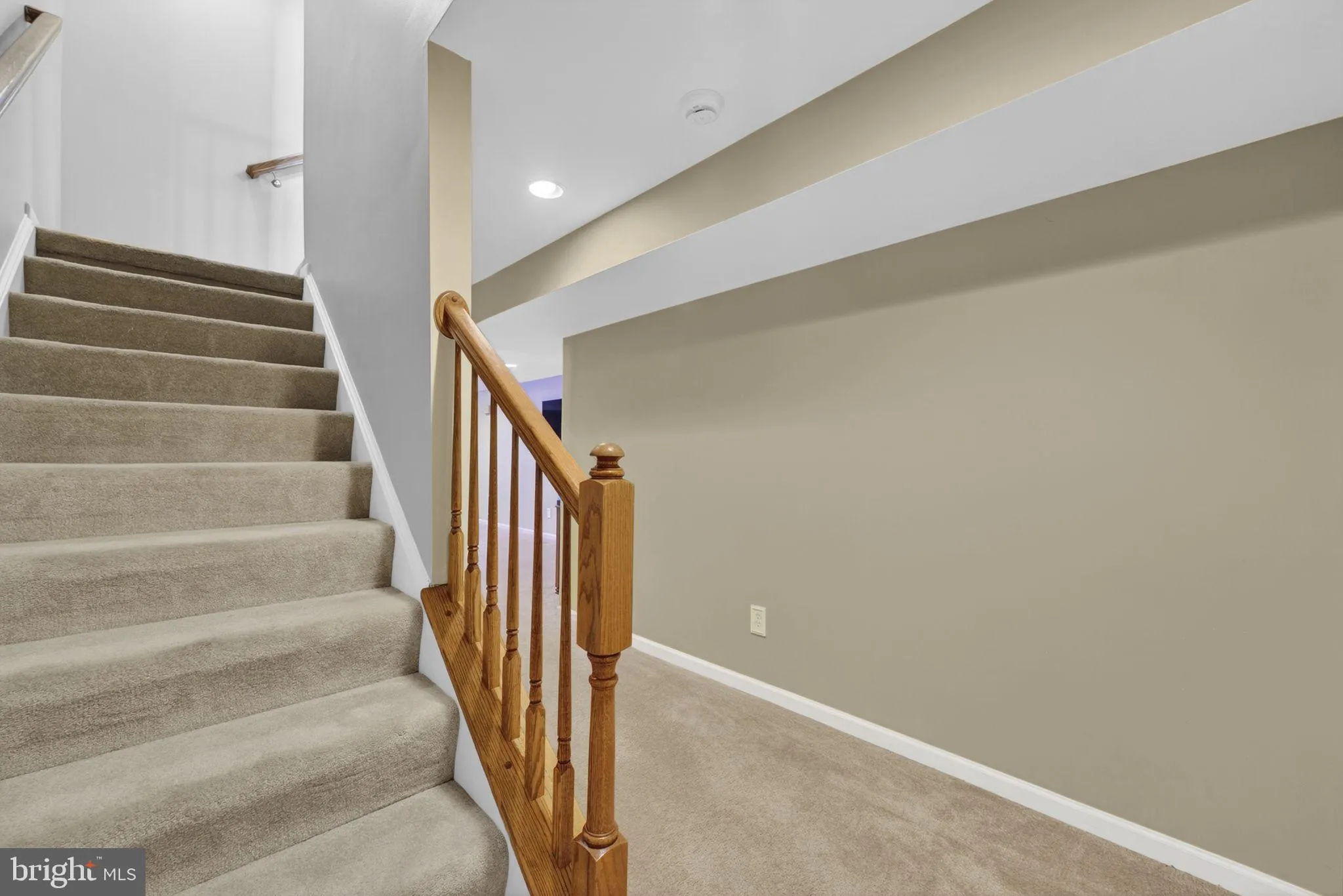 Lorton, Virginia 22079, United States, 4 Bedrooms Bedrooms, ,4 BathroomsBathrooms,Residential,Active,219209