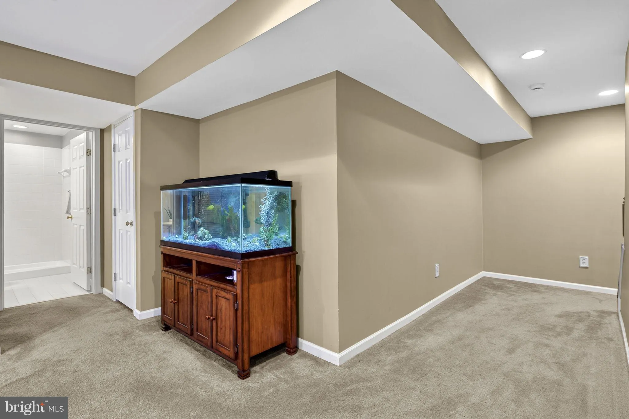 Lorton, Virginia 22079, United States, 4 Bedrooms Bedrooms, ,4 BathroomsBathrooms,Residential,Active,219209