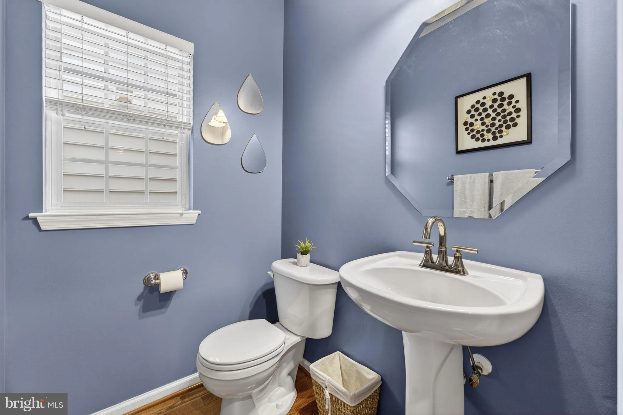 Lorton, Virginia 22079, United States, 4 Bedrooms Bedrooms, ,4 BathroomsBathrooms,Residential,Active,219209