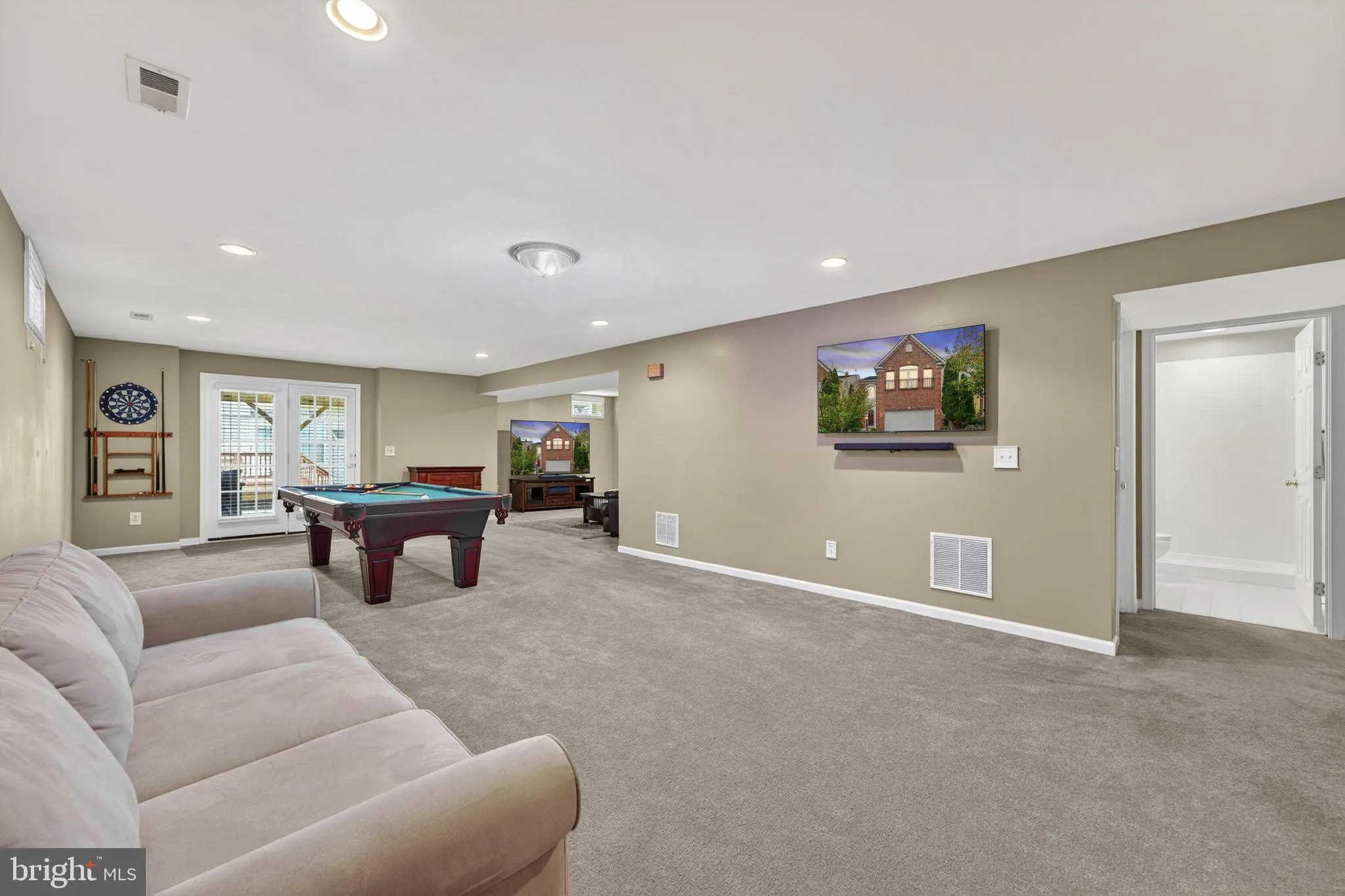 Lorton, Virginia 22079, United States, 4 Bedrooms Bedrooms, ,4 BathroomsBathrooms,Residential,Active,219209