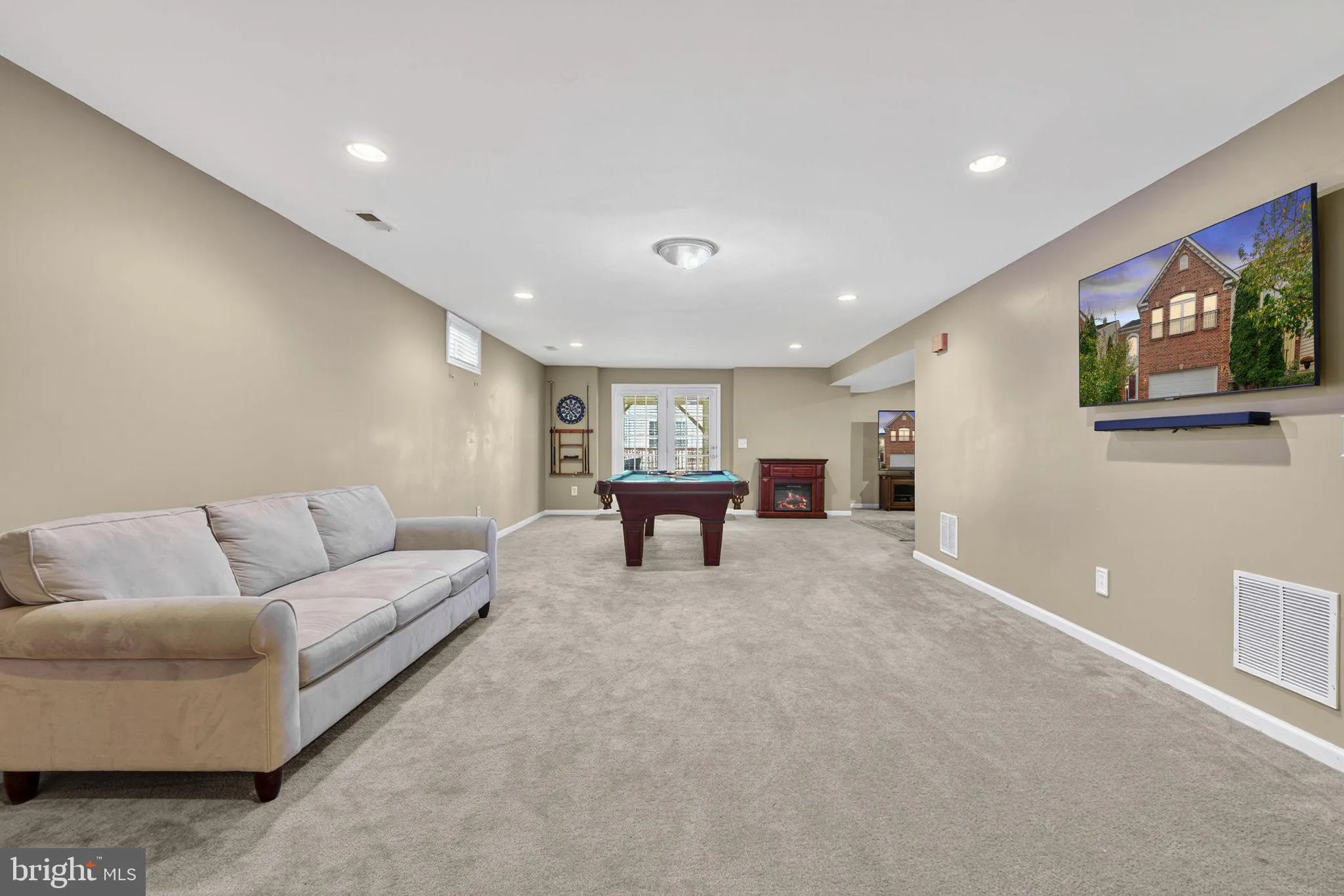 Lorton, Virginia 22079, United States, 4 Bedrooms Bedrooms, ,4 BathroomsBathrooms,Residential,Active,219209