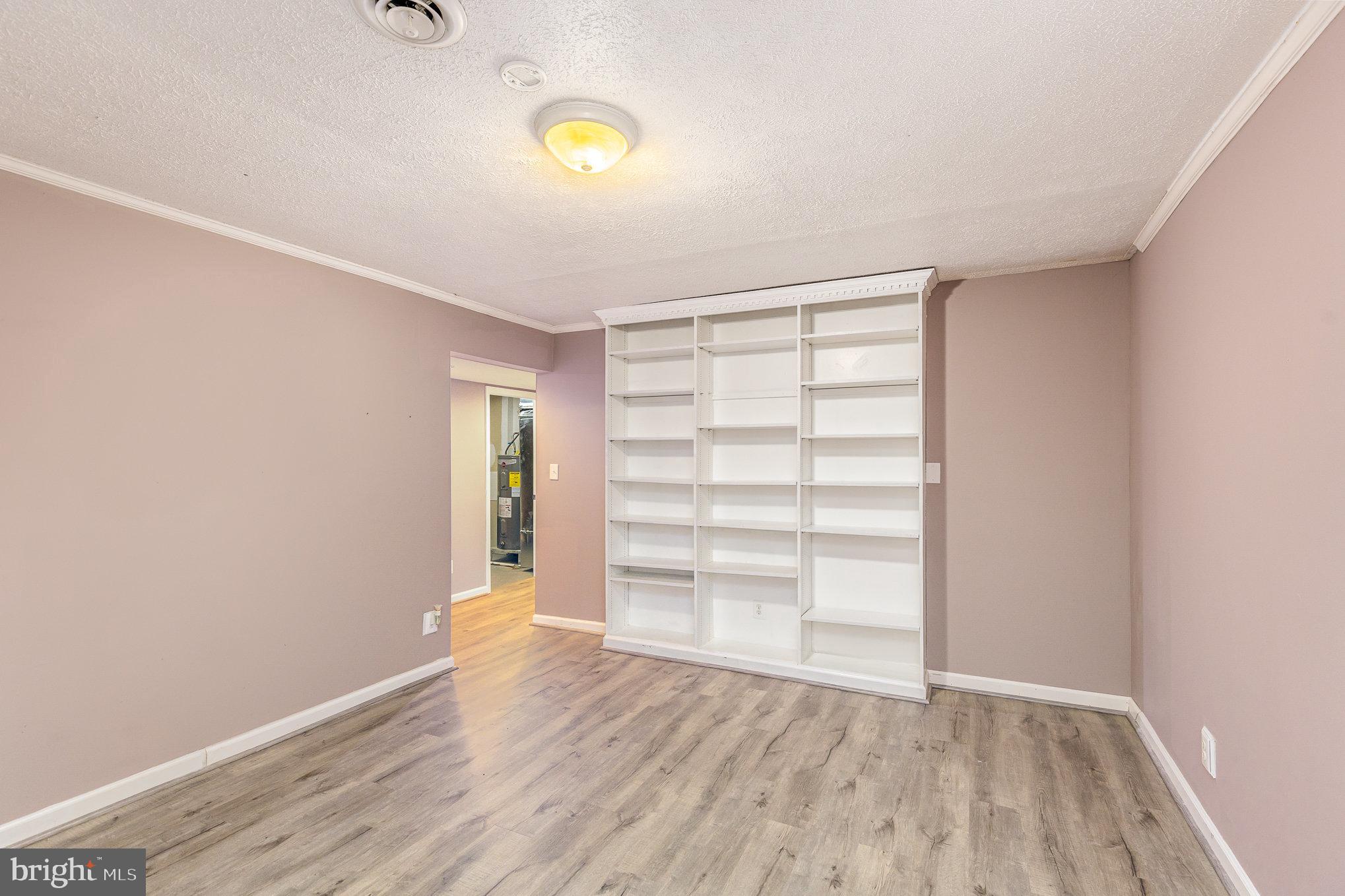 SHERATON HILLS EAST - Residential