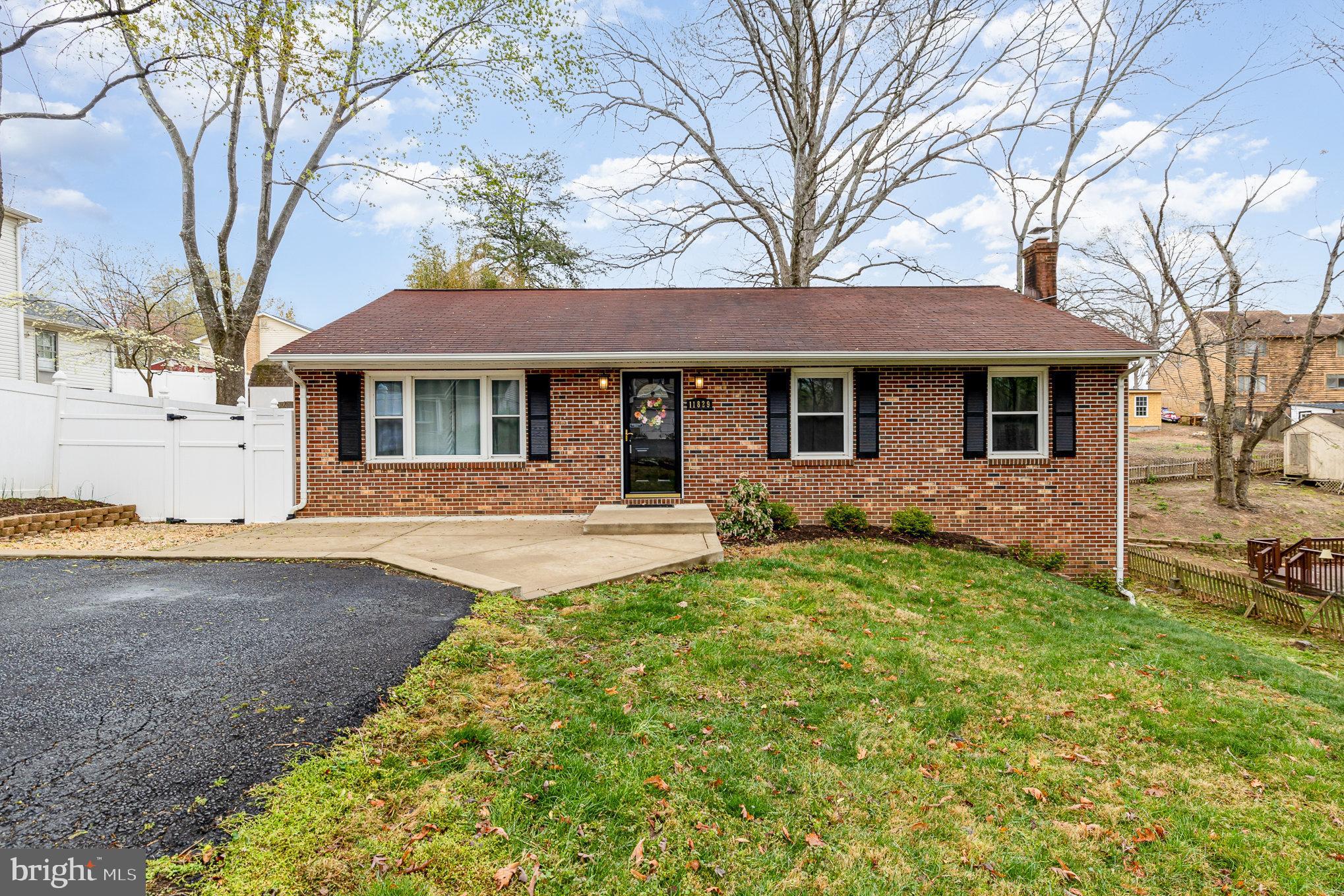 SHERATON HILLS EAST - Residential