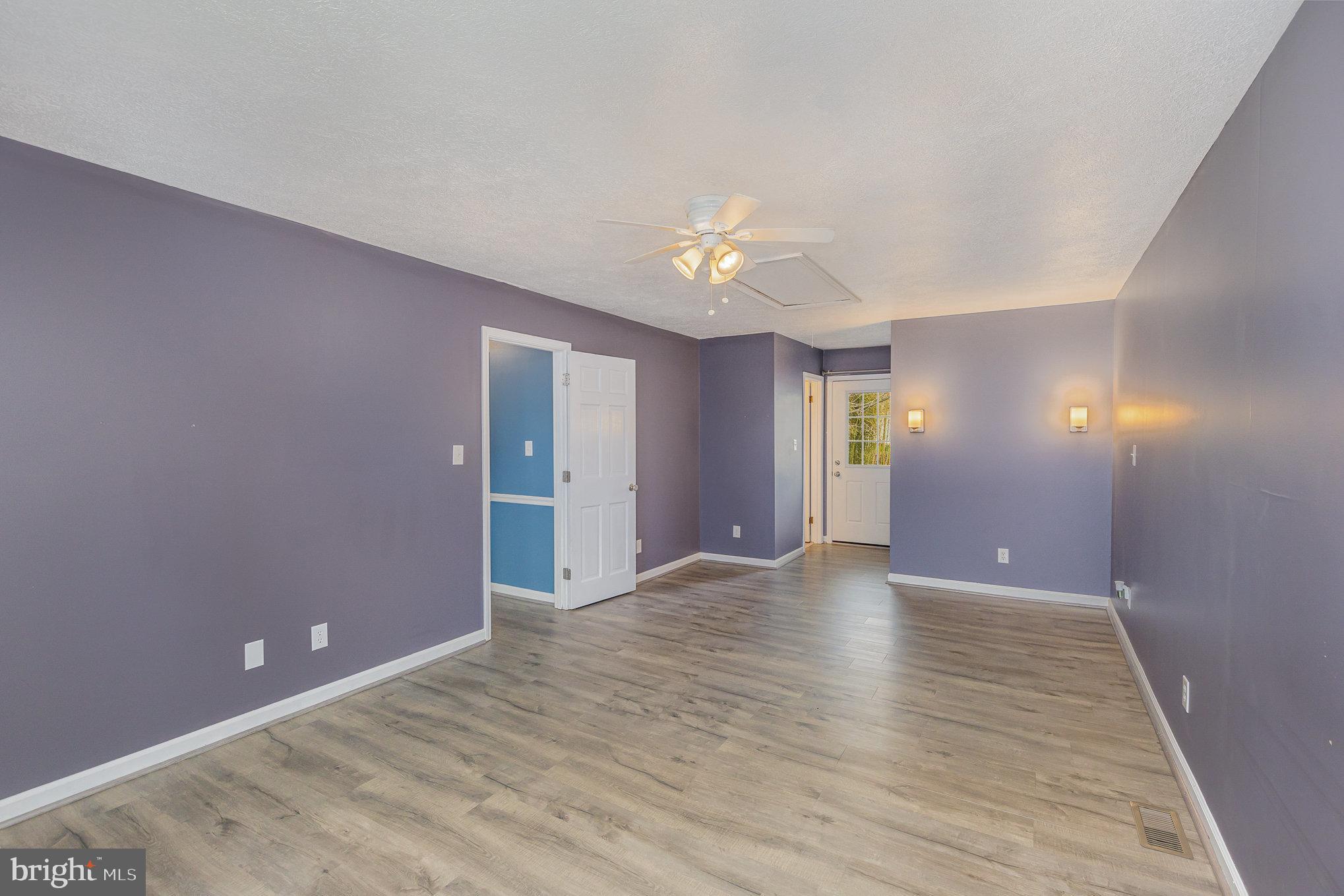 SHERATON HILLS EAST - Residential