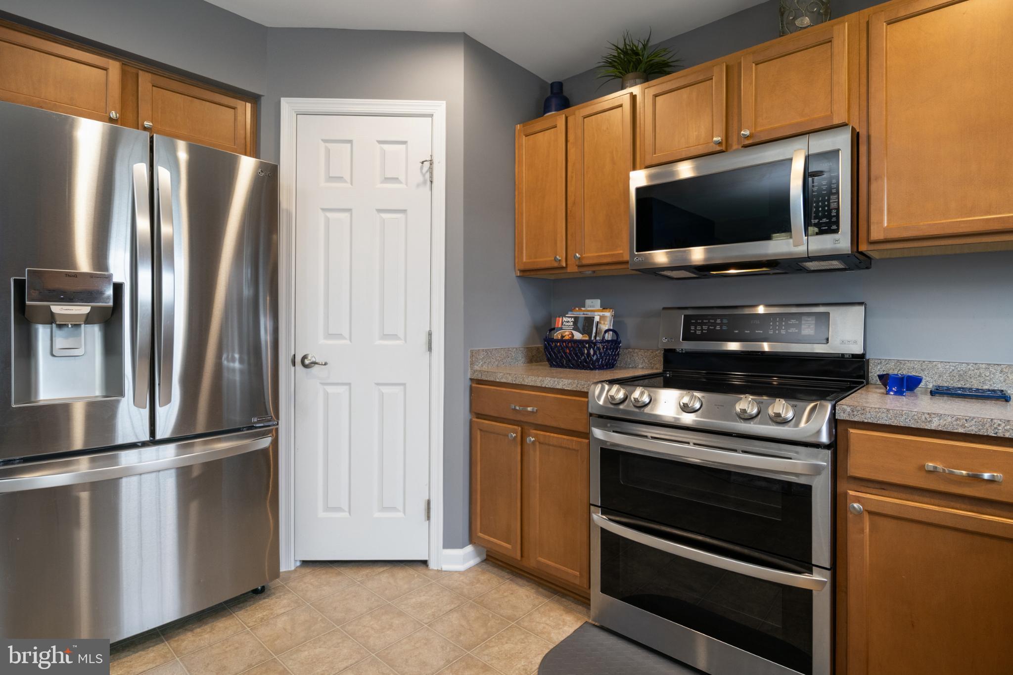 LOGANS RESERVE - Residential