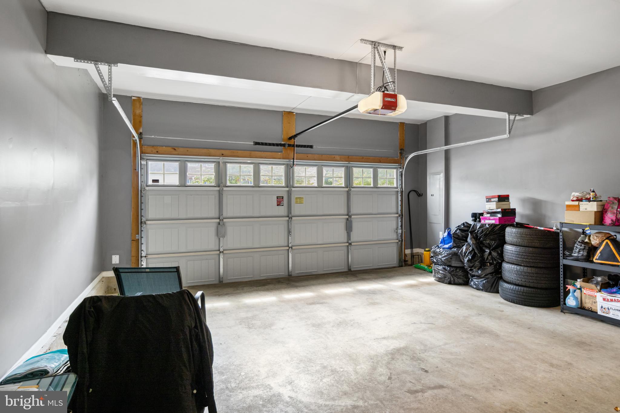 LOGANS RESERVE - Residential