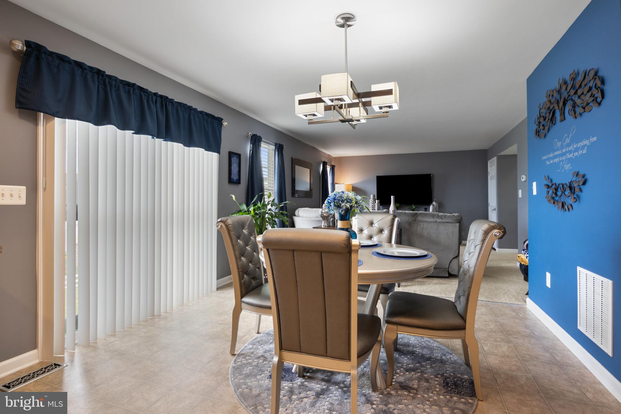 LOGANS RESERVE - Residential