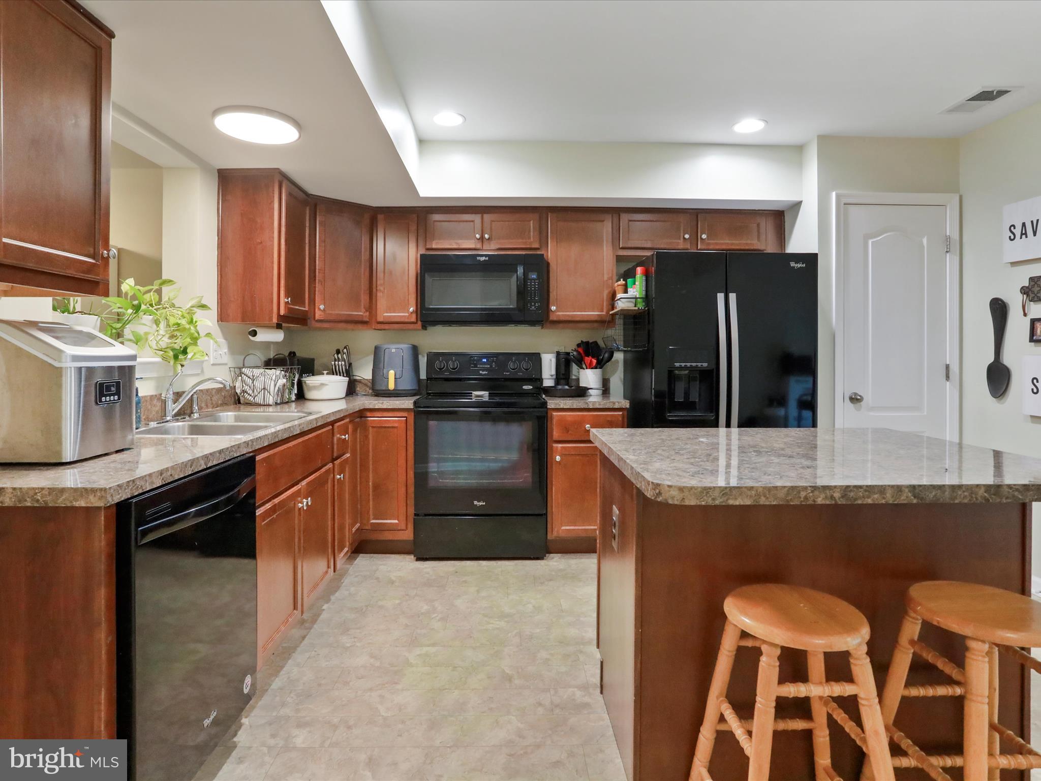 MANOR PARK - Residential