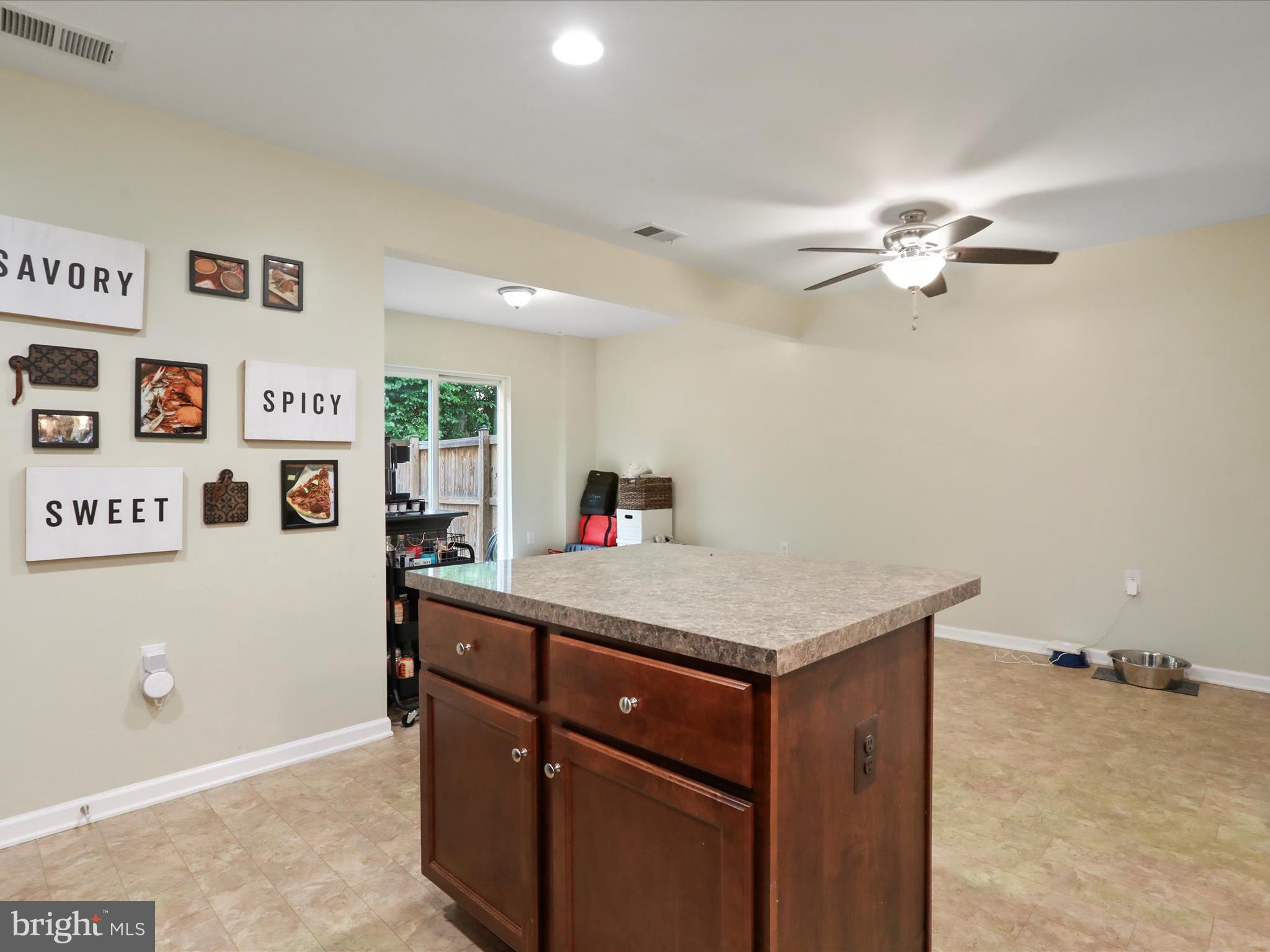 MANOR PARK - Residential