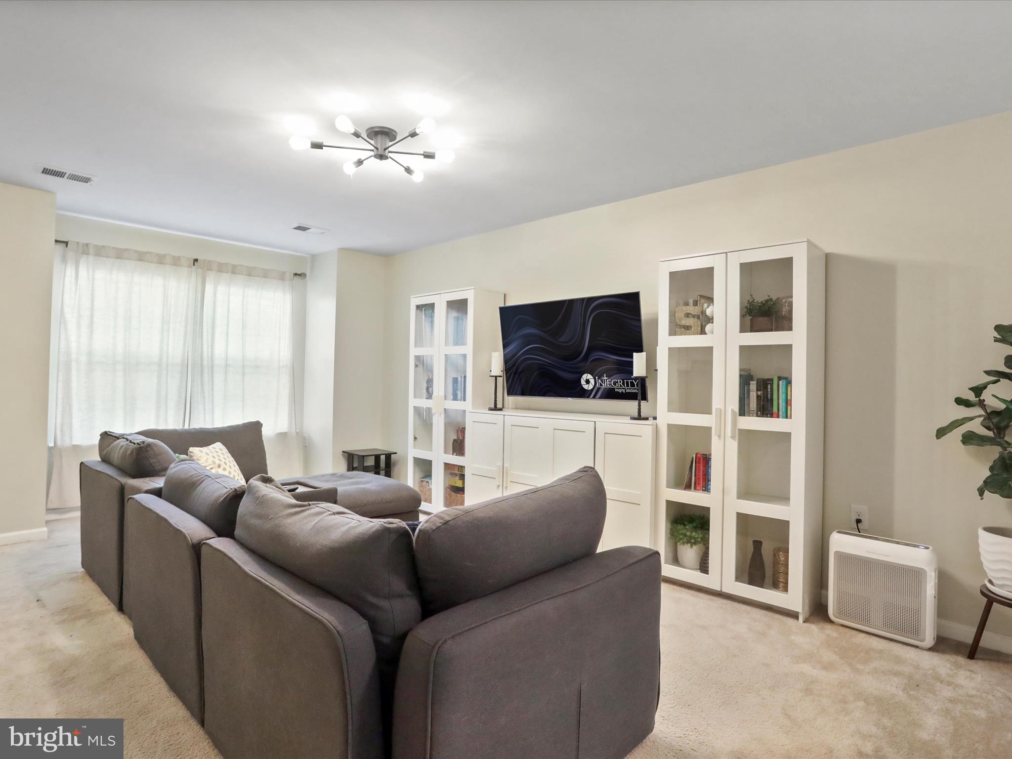 MANOR PARK - Residential