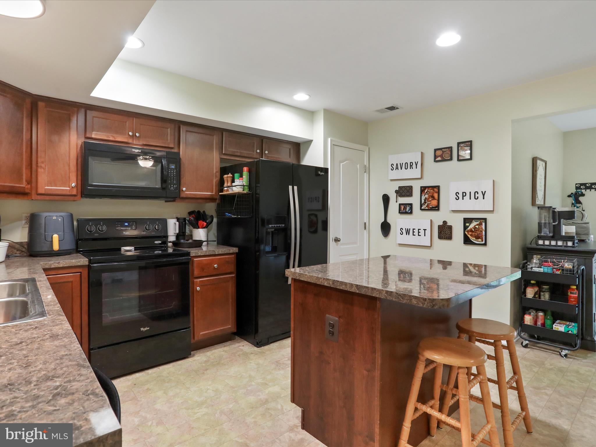 MANOR PARK - Residential