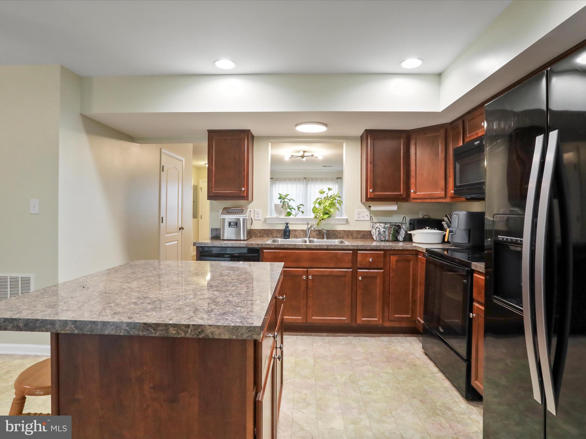 MANOR PARK - Residential