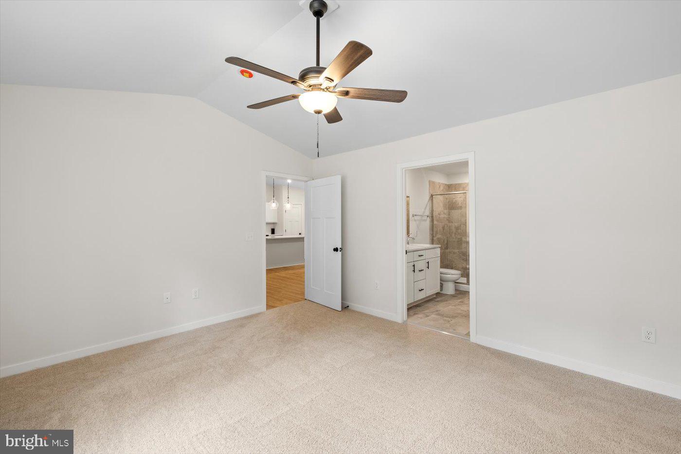 PRESIDENTIAL LAKES - Residential